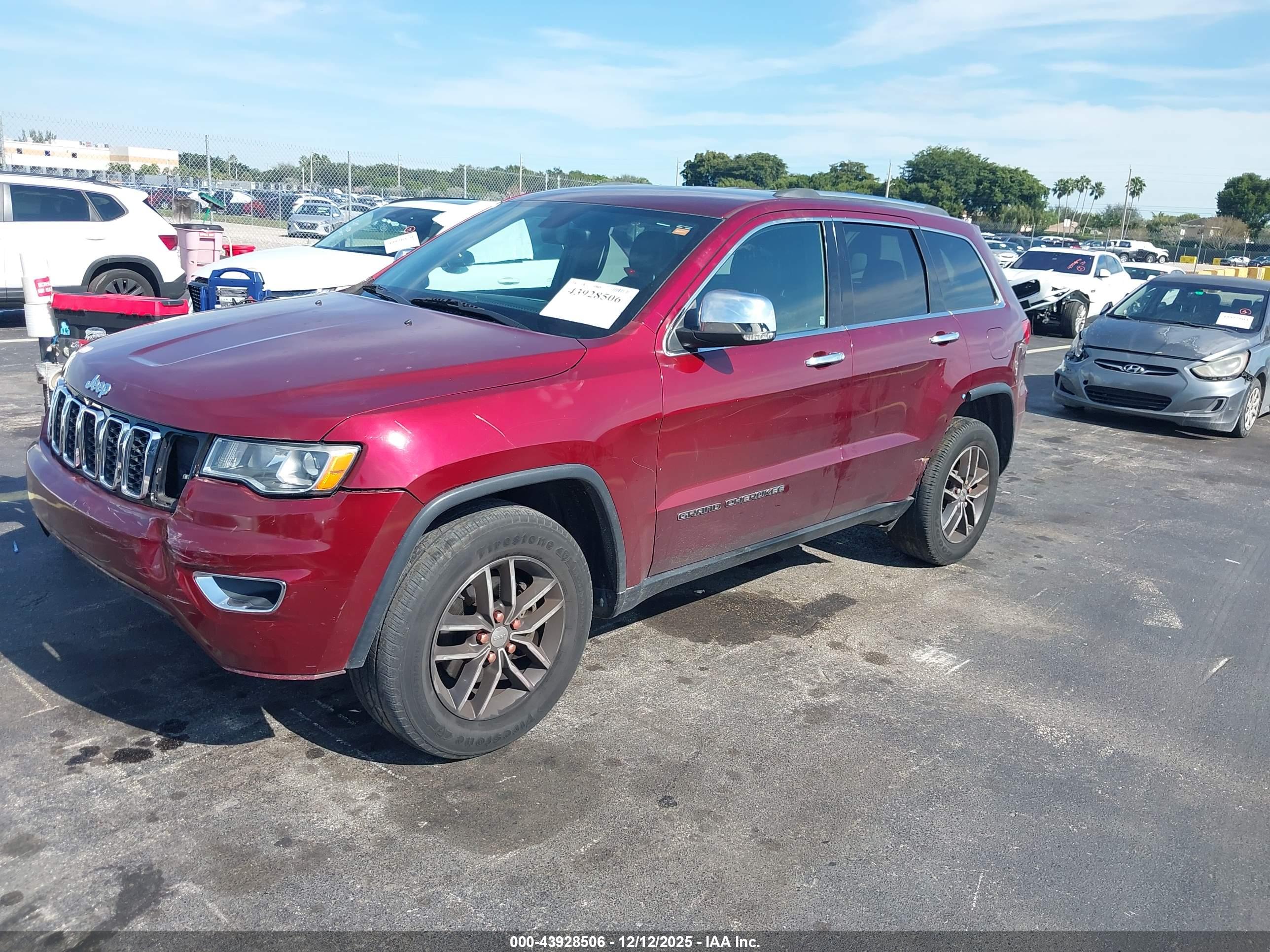 JEEP GRAND image 2