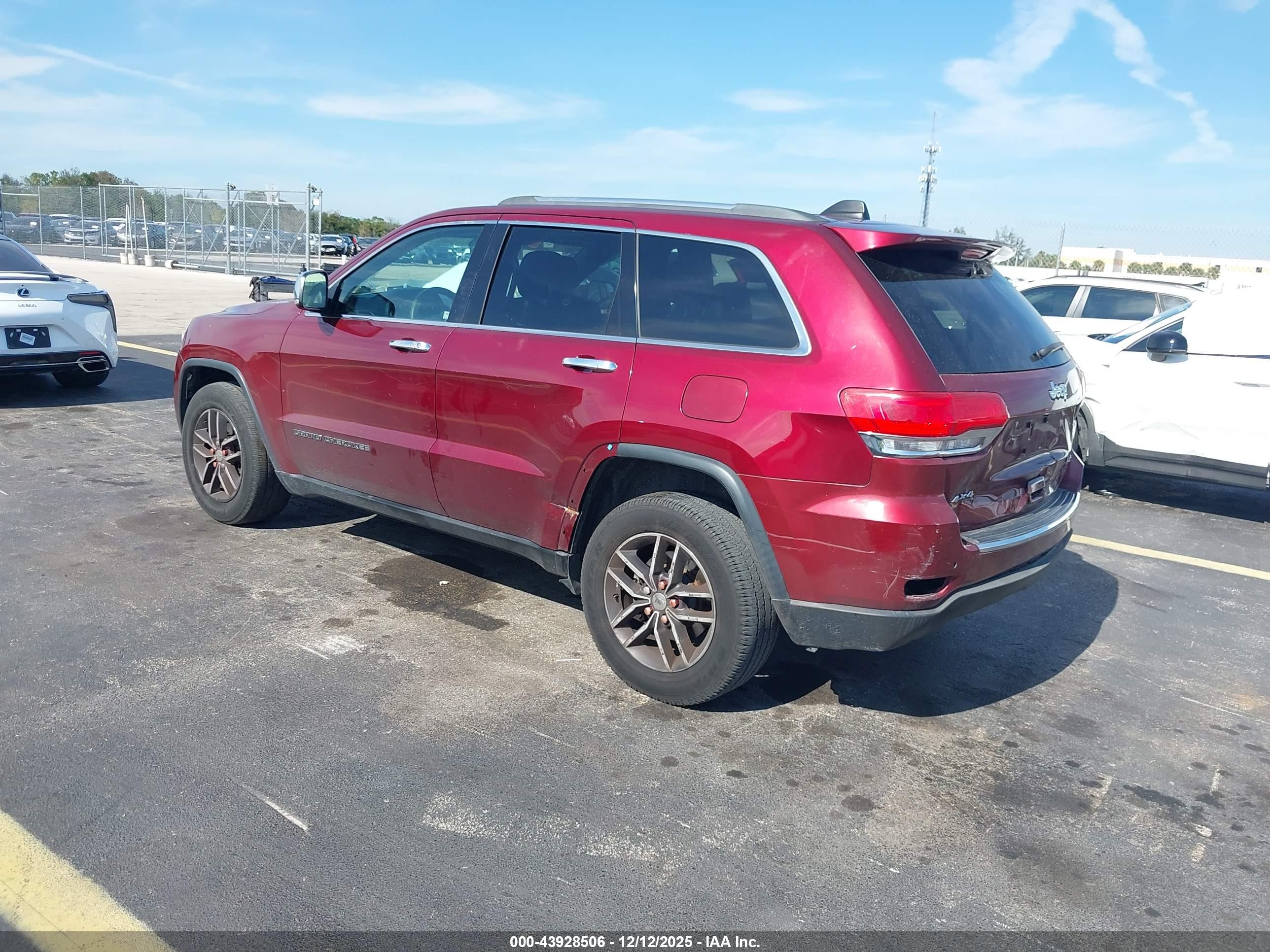 JEEP GRAND image 3