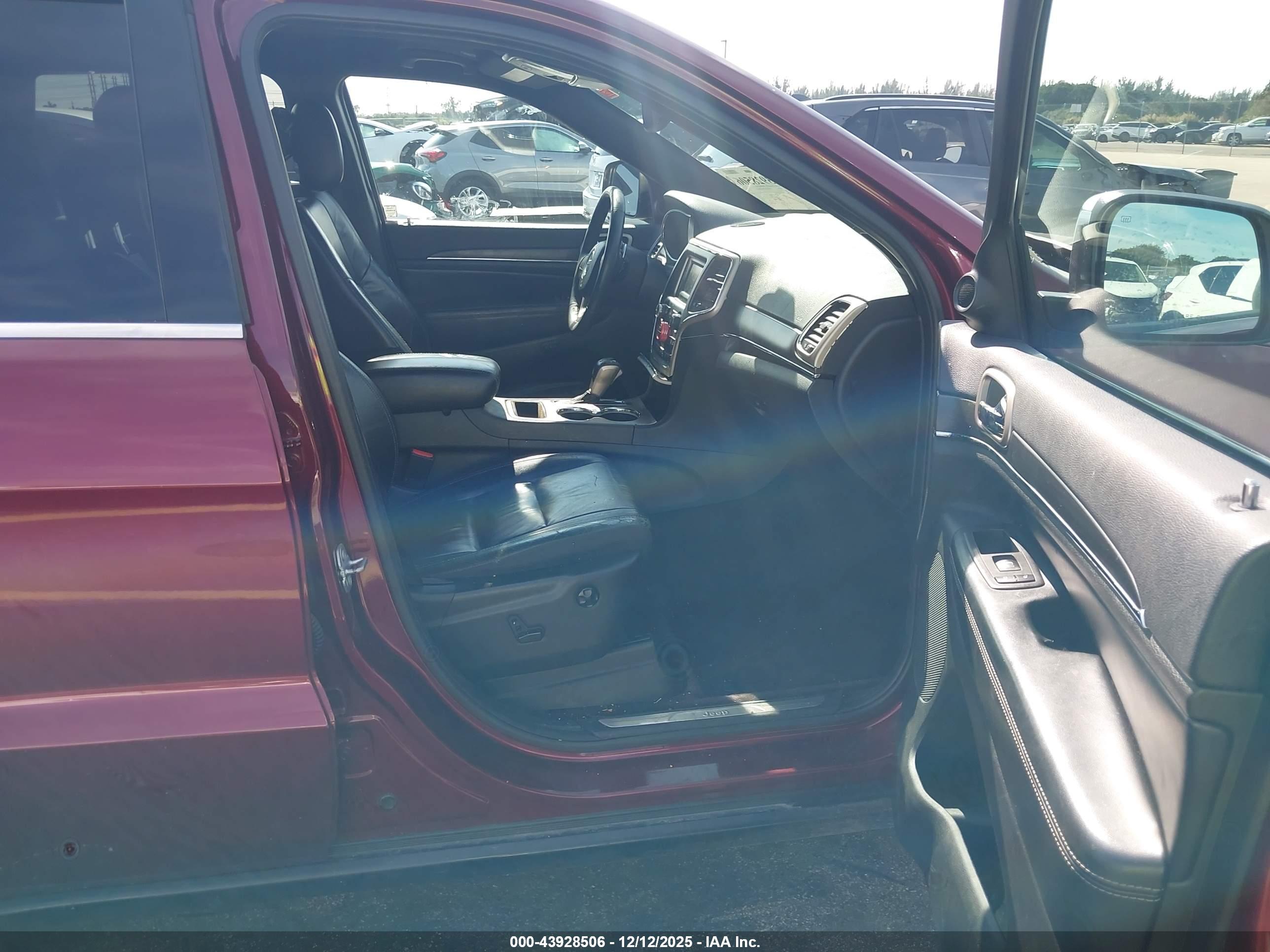 JEEP GRAND image 5