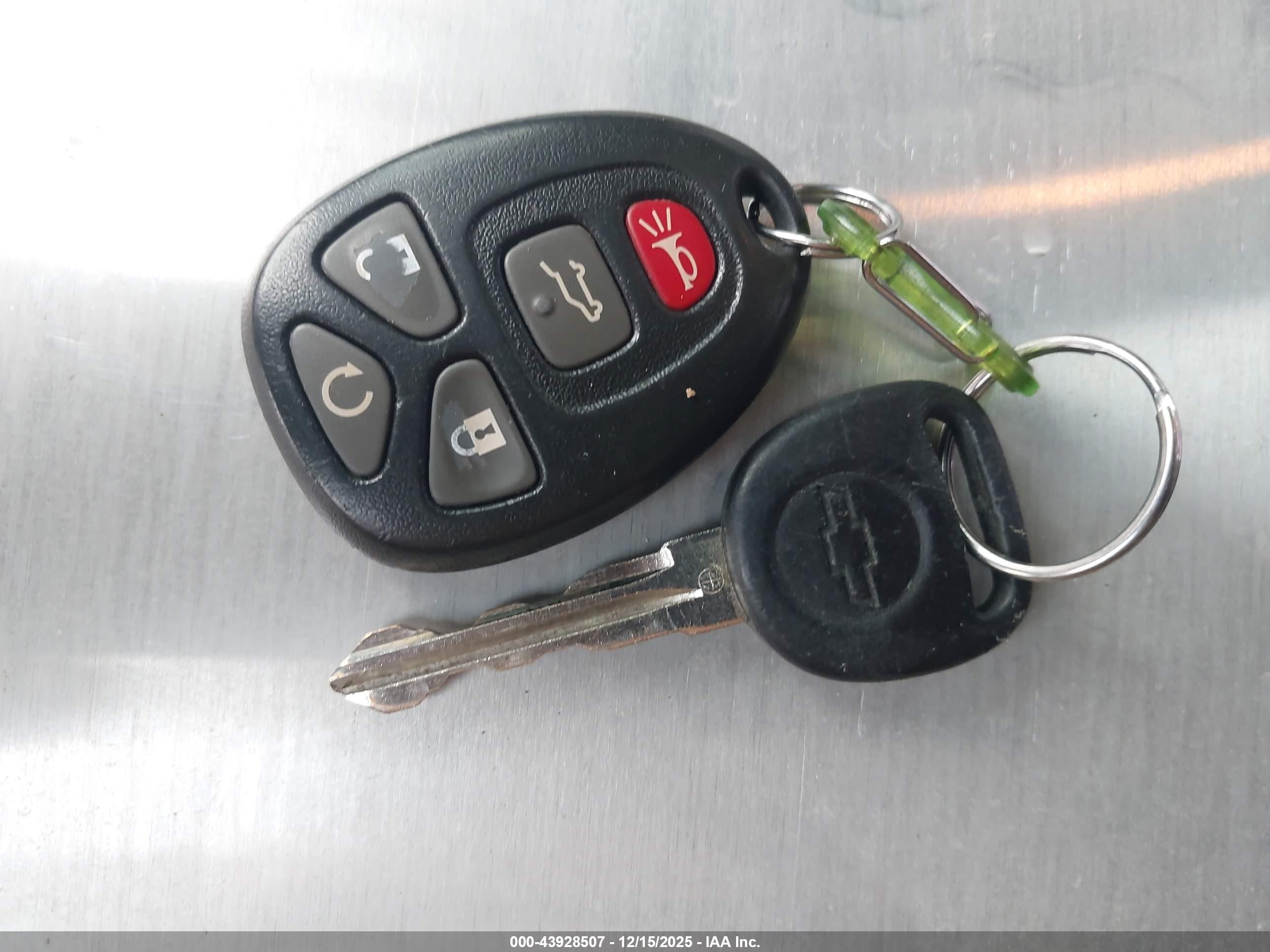 CHEVROLET TRAVERSE image 11