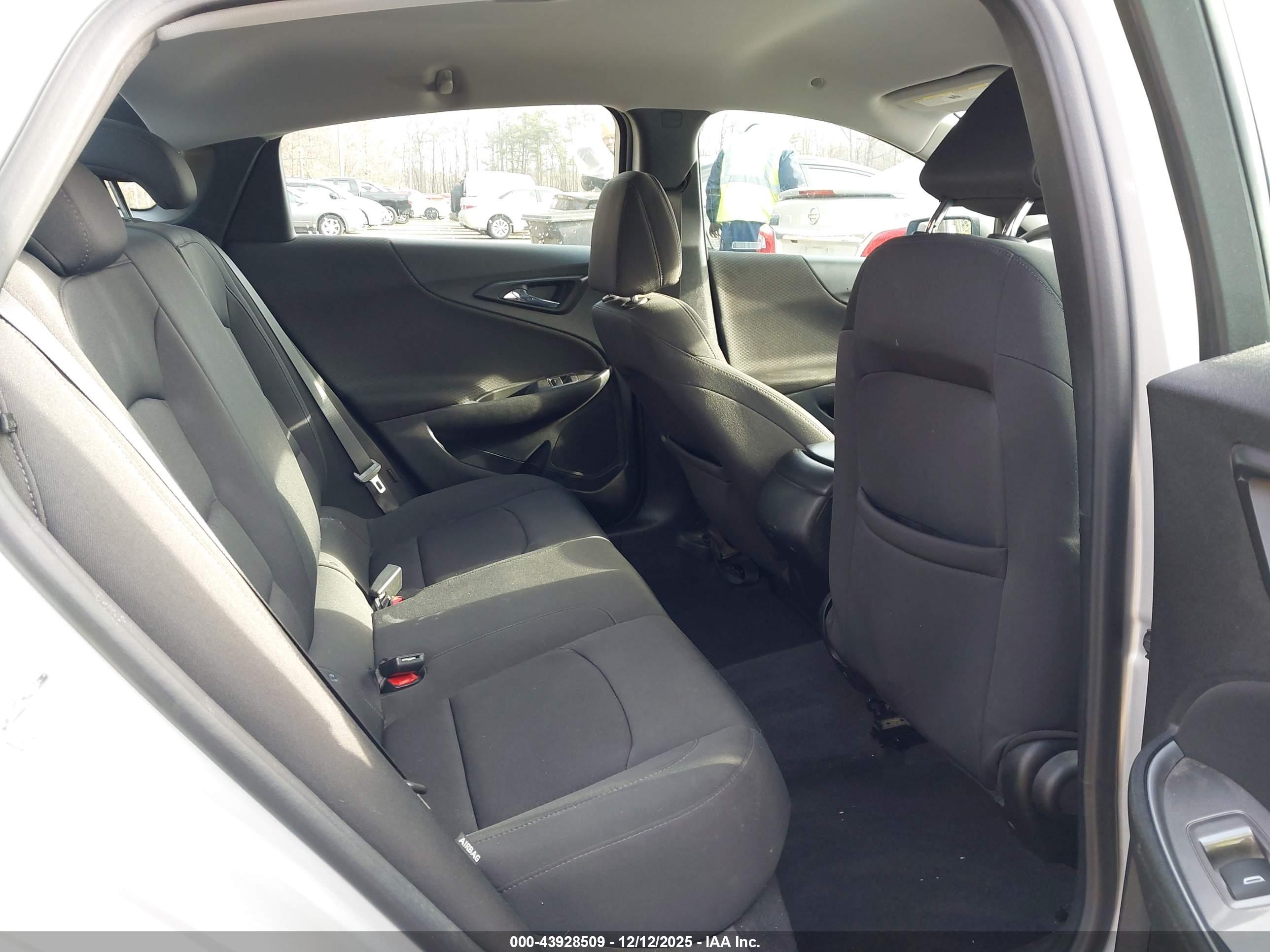CHEVROLET MALIBU image 8