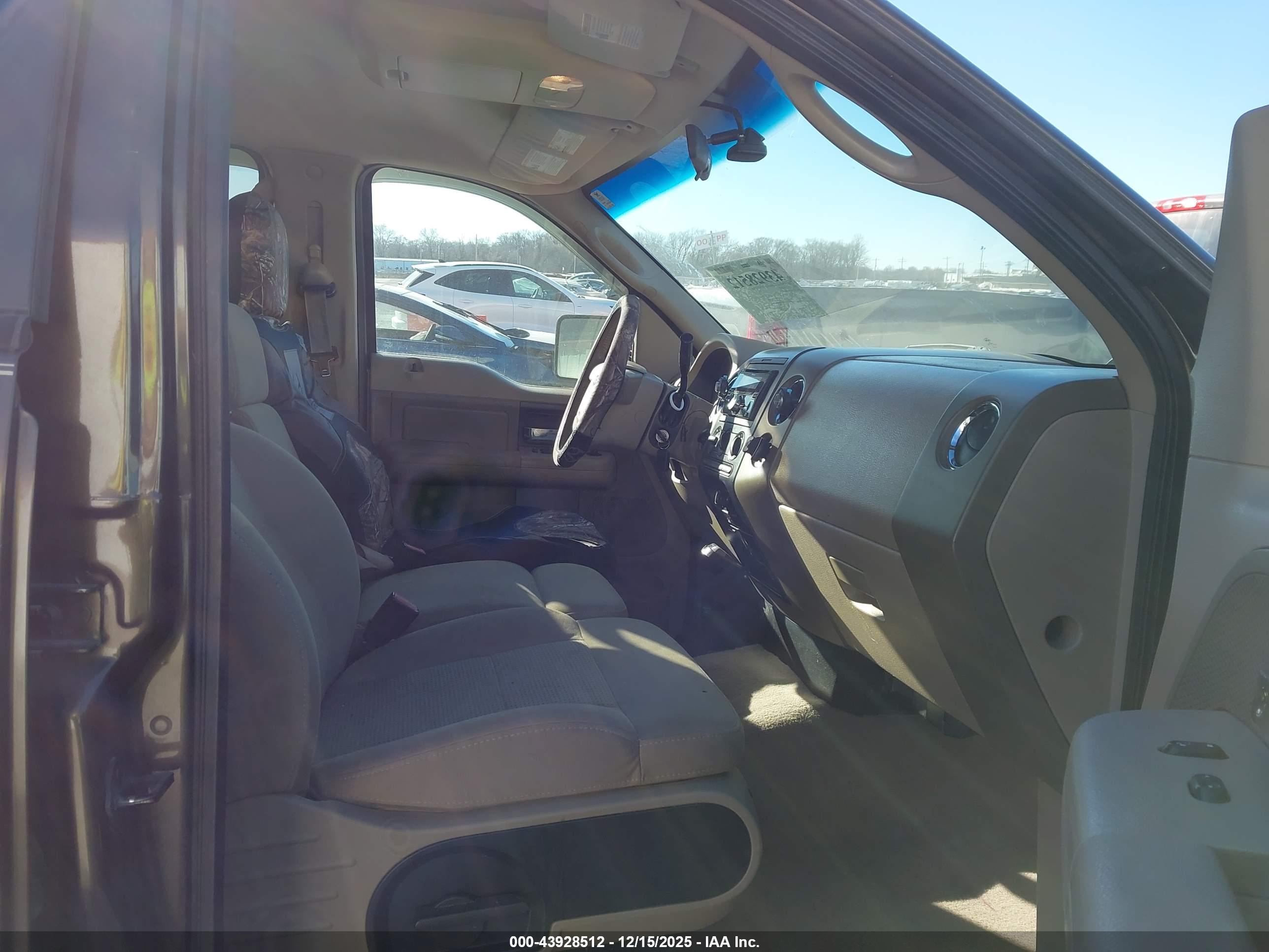 FORD F-150 image 5