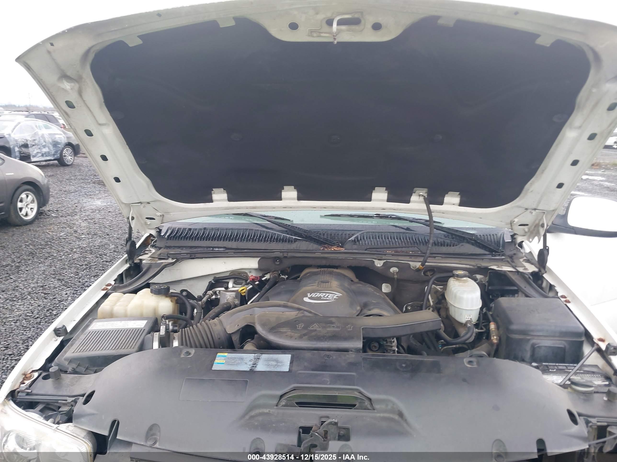 GMC YUKON image 10