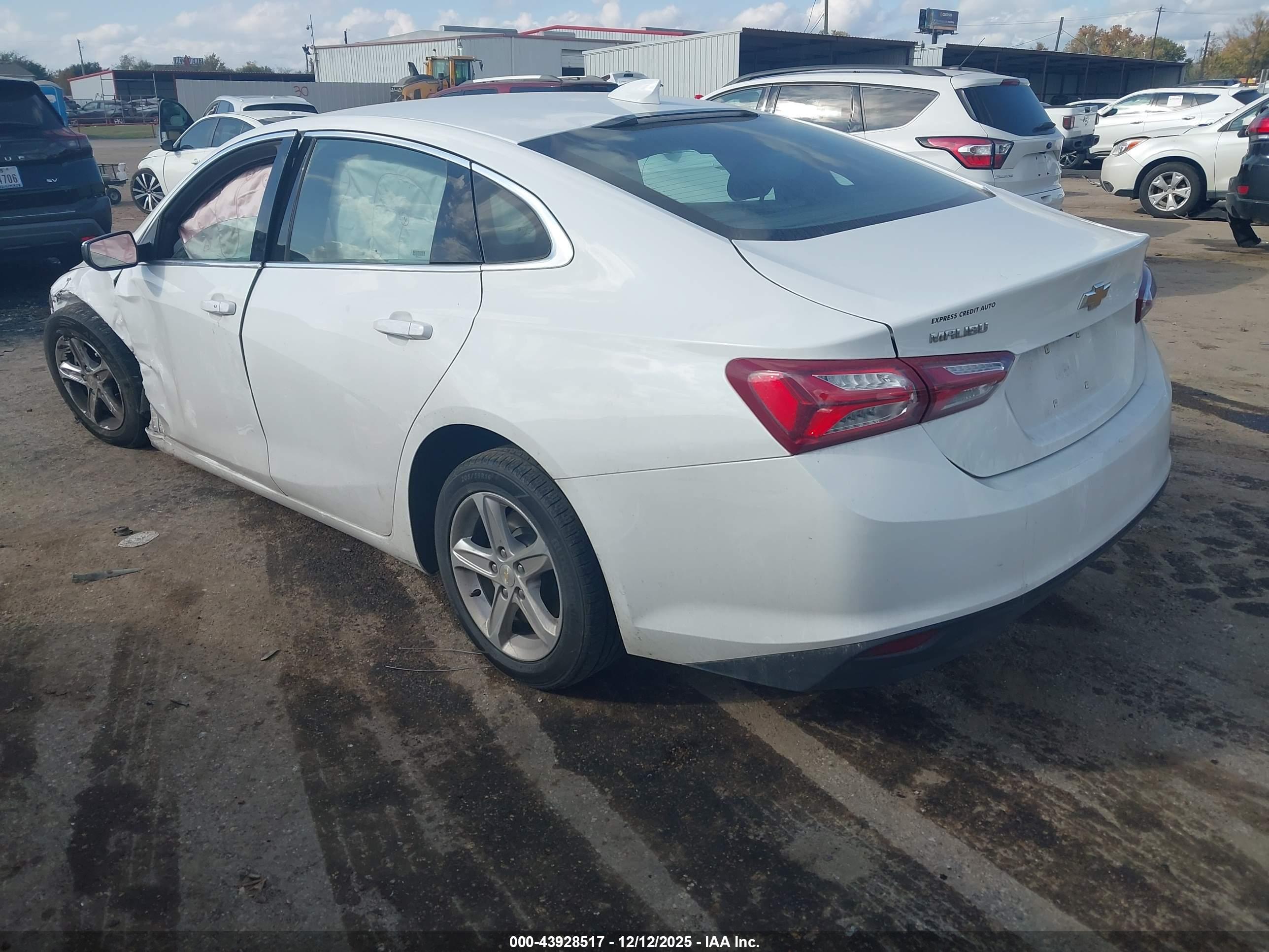 CHEVROLET MALIBU image 3