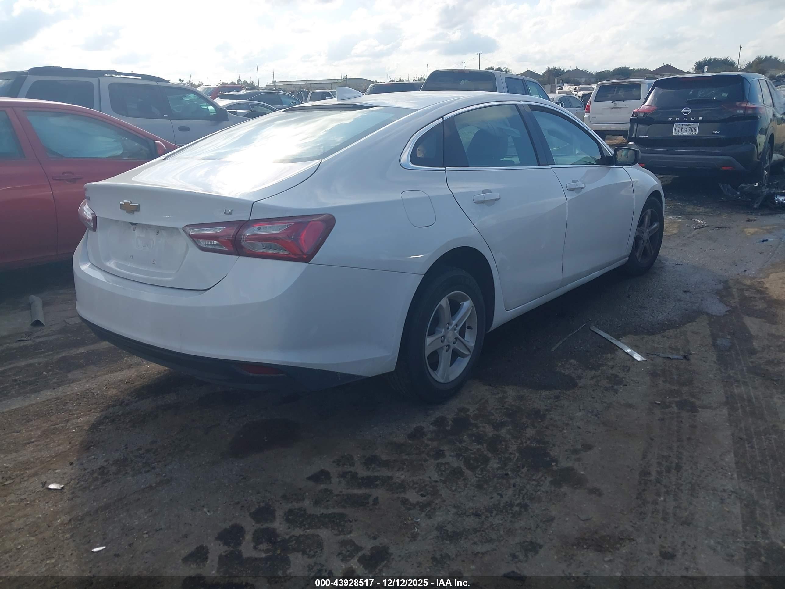 CHEVROLET MALIBU image 4