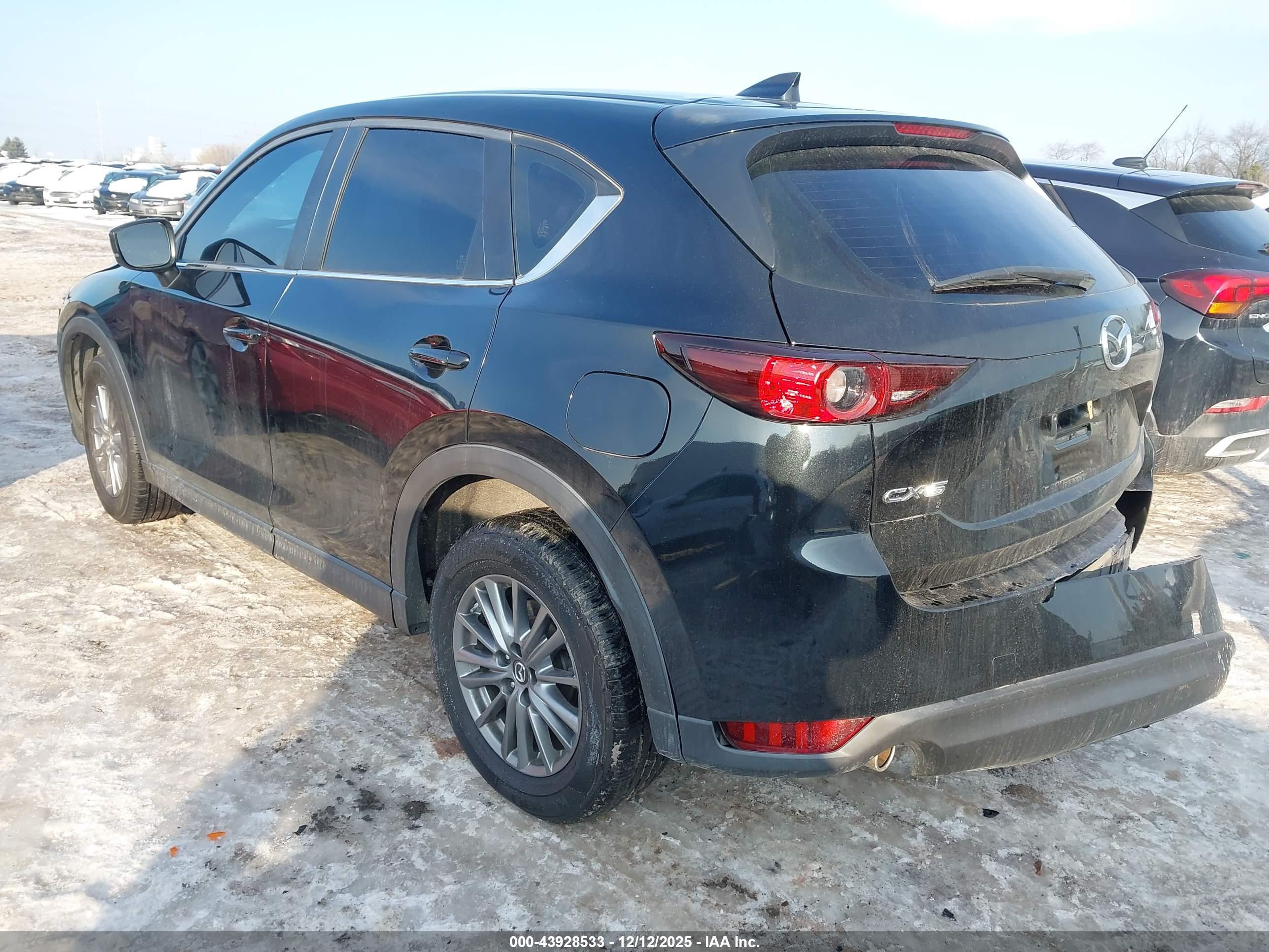 MAZDA CX-5 image 3
