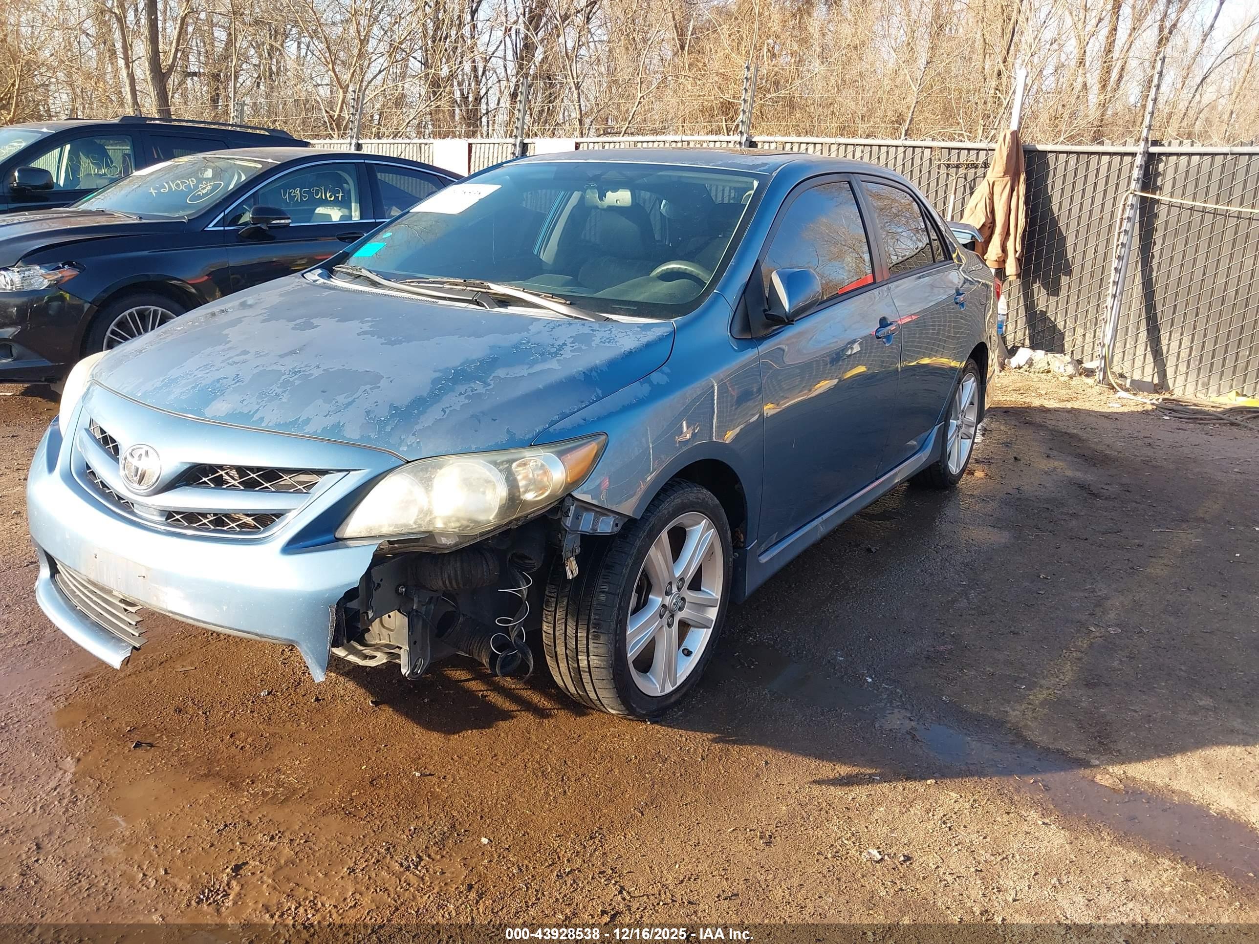 TOYOTA COROLLA image 2