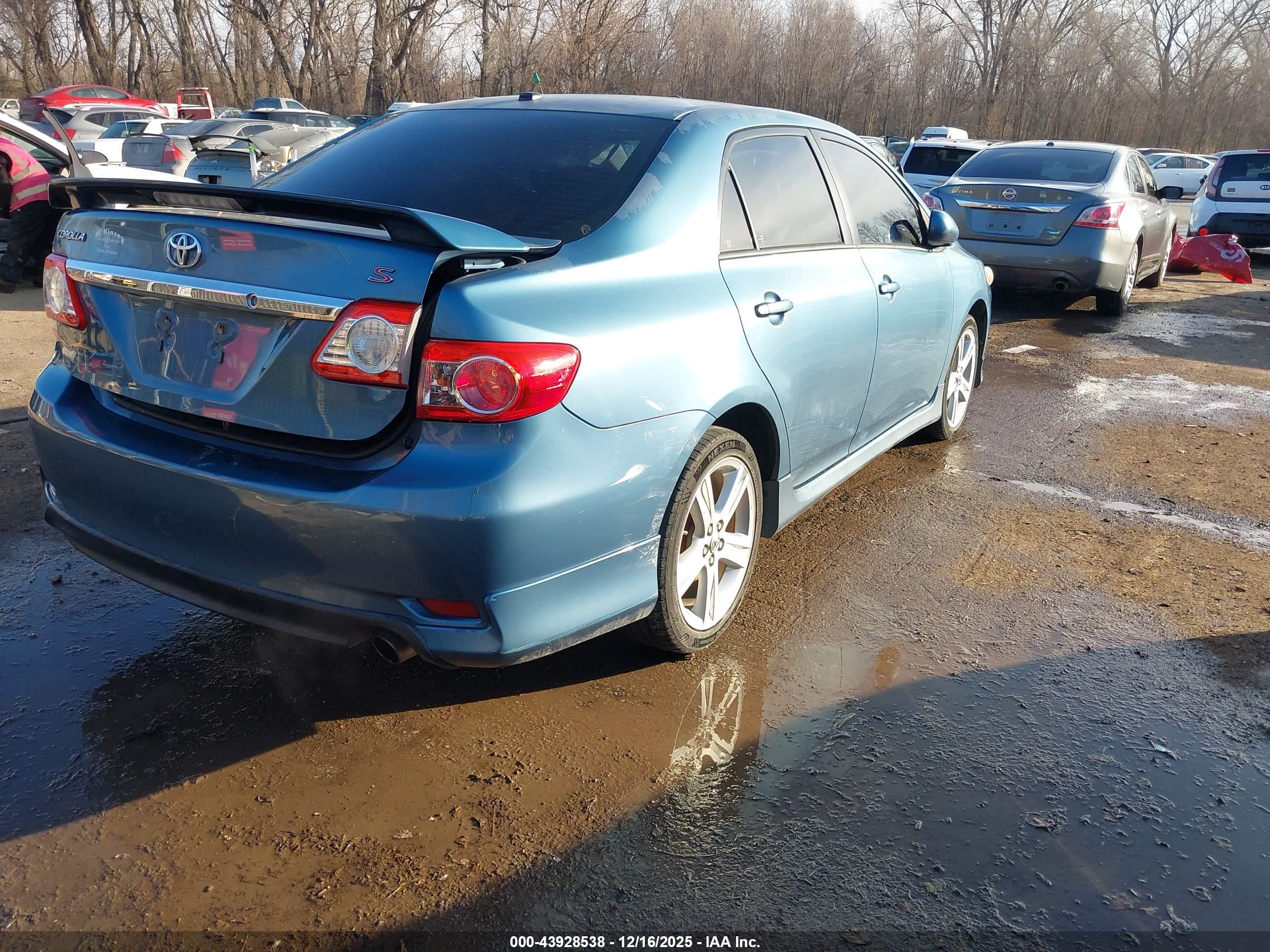 TOYOTA COROLLA image 4
