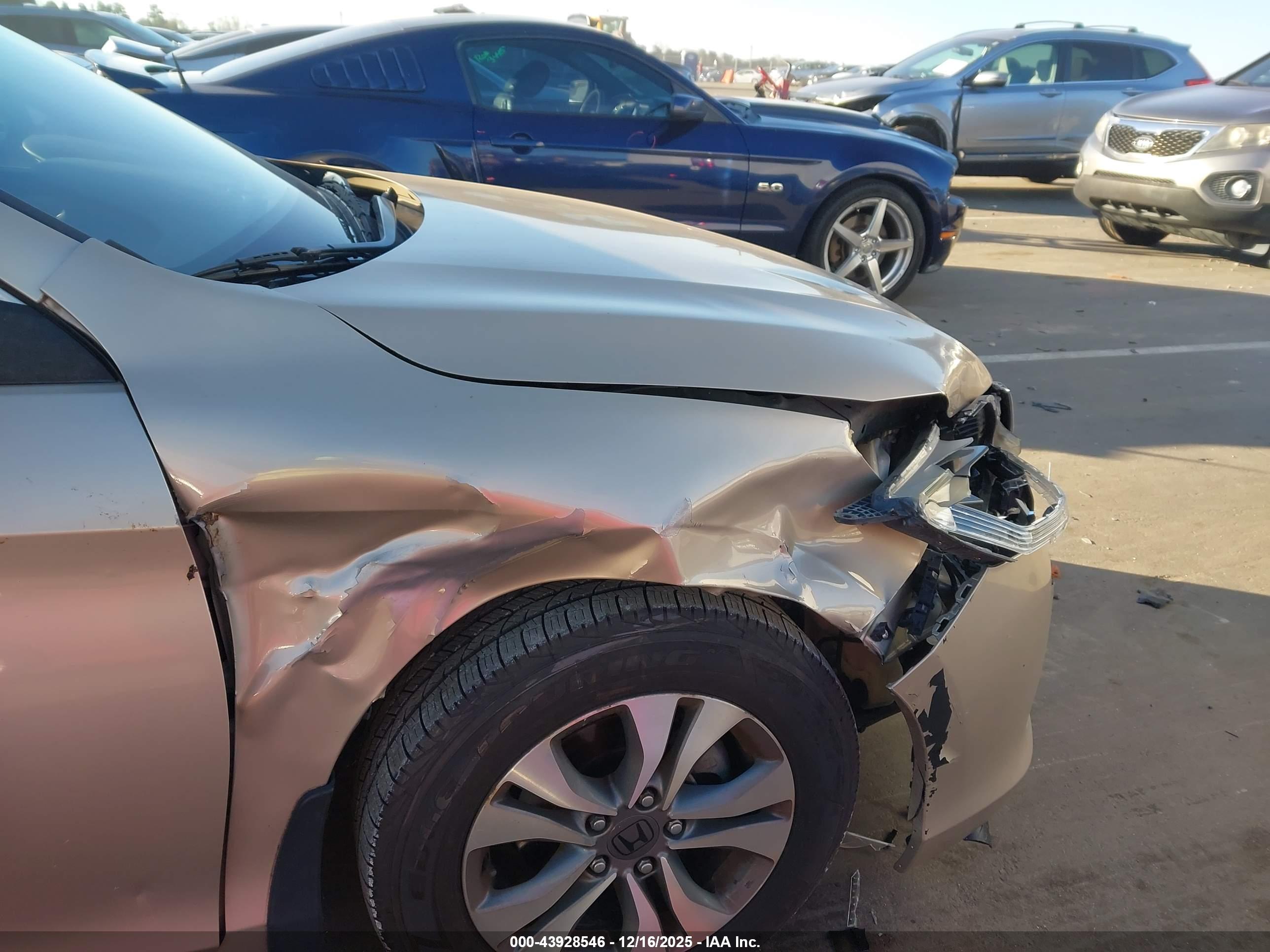 HONDA ACCORD image 6