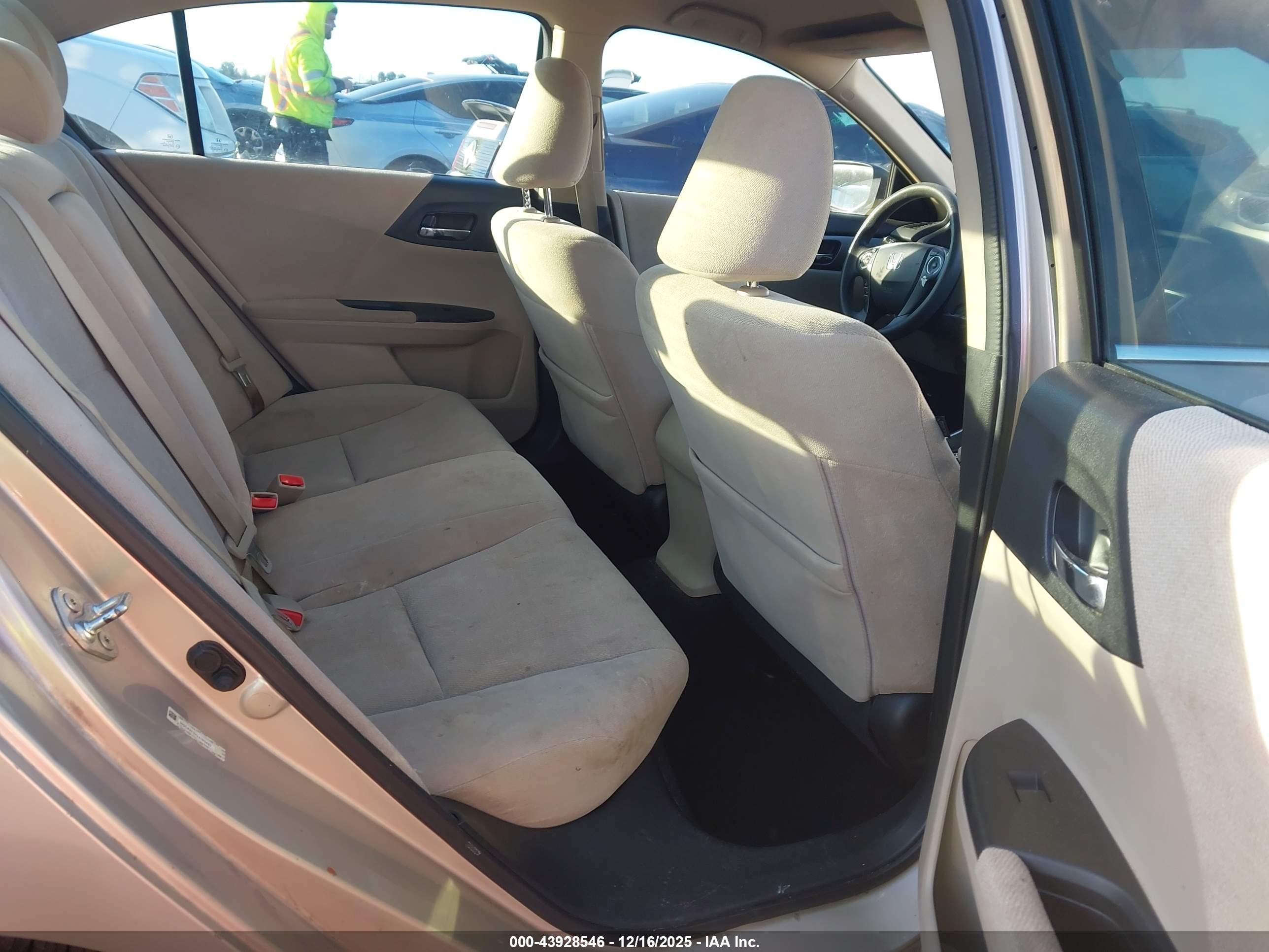 HONDA ACCORD image 8