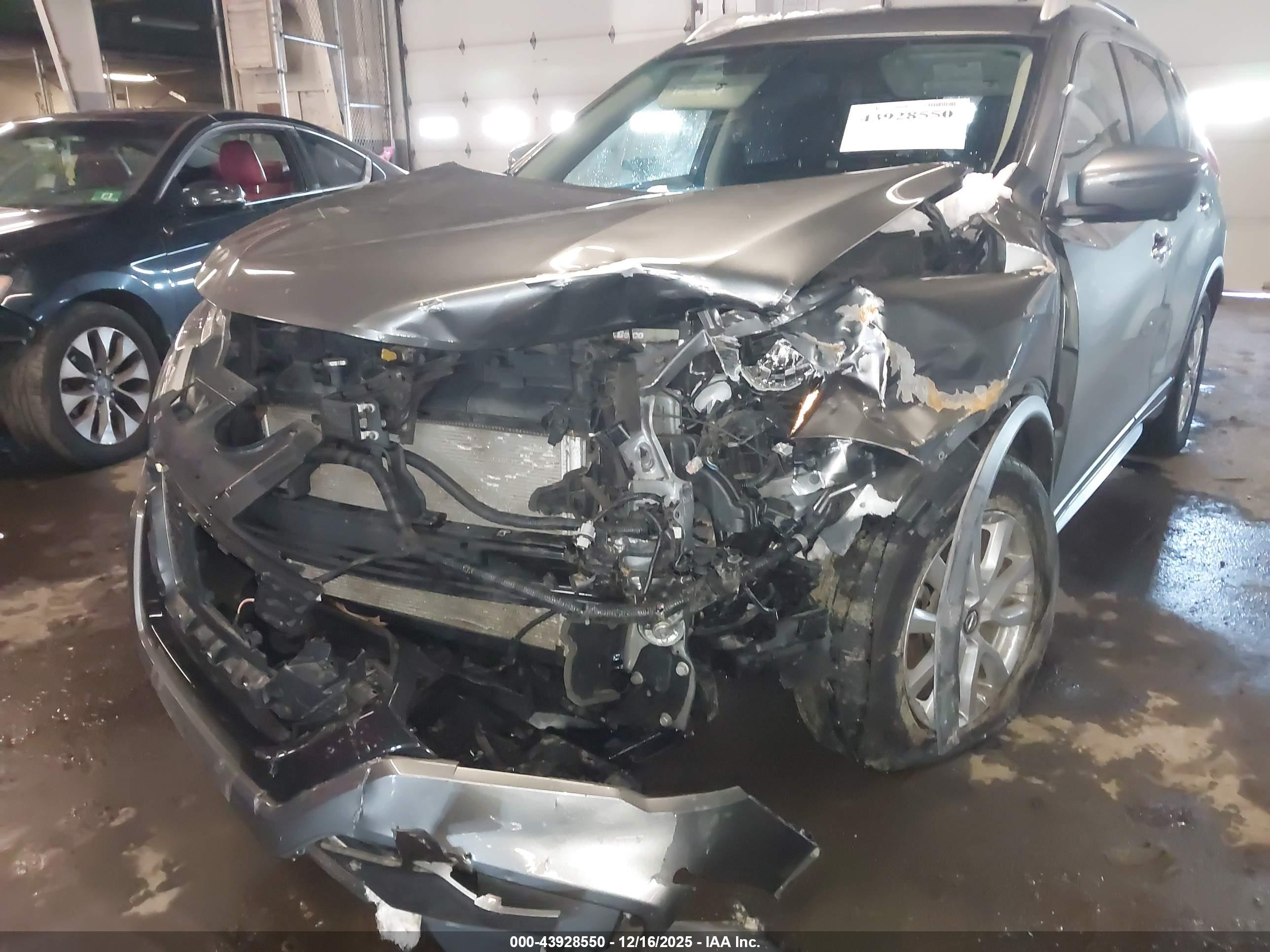 NISSAN ROGUE image 6