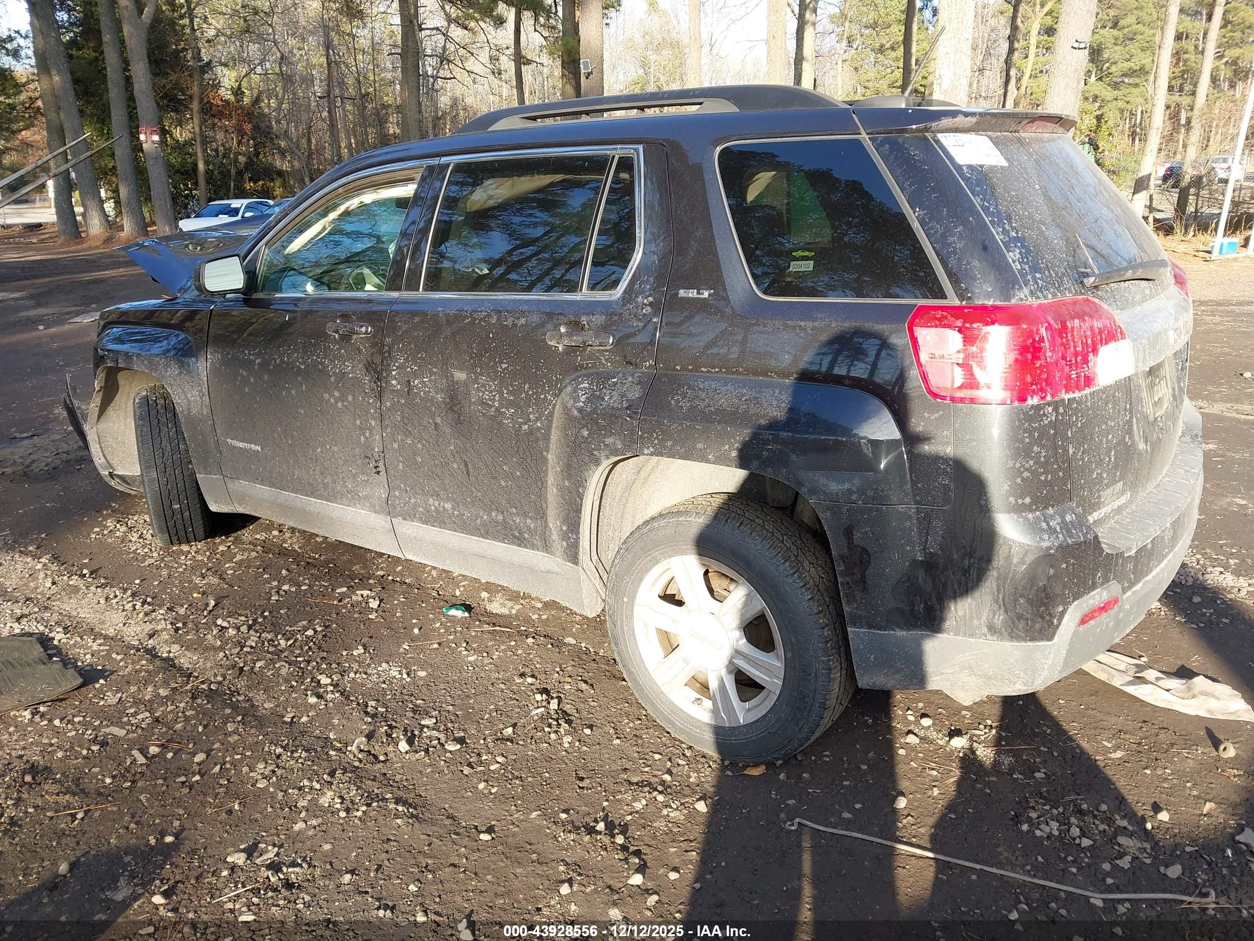GMC TERRAIN image 3