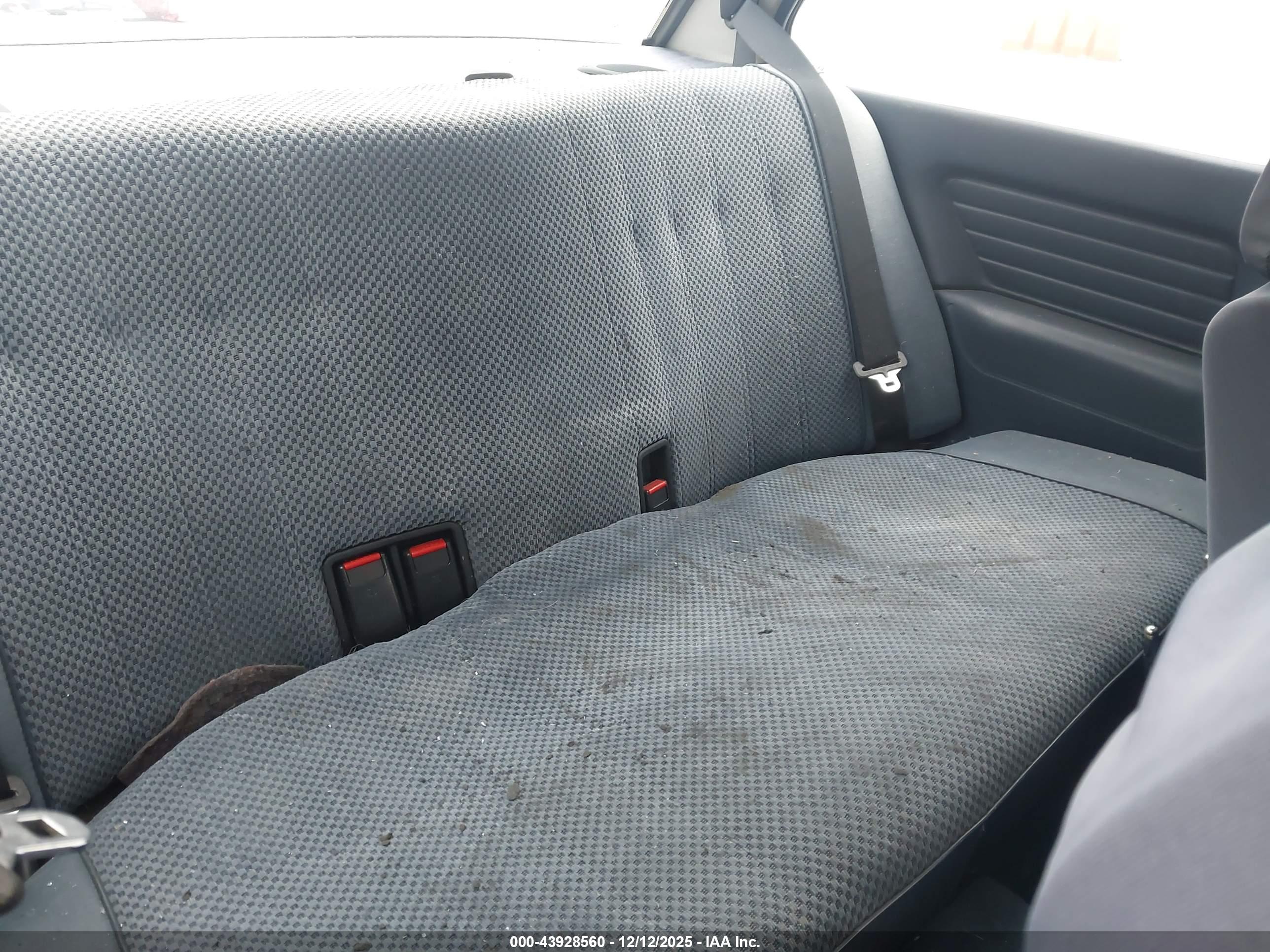 BMW 325 image 8