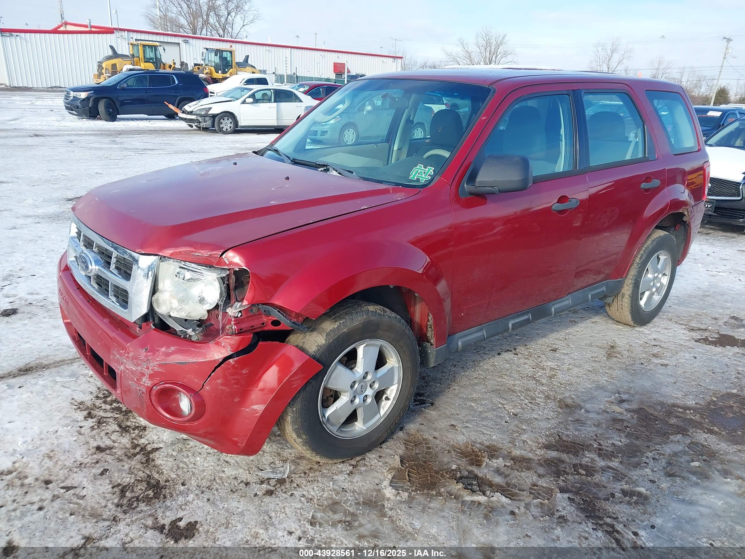 FORD ESCAPE image 2