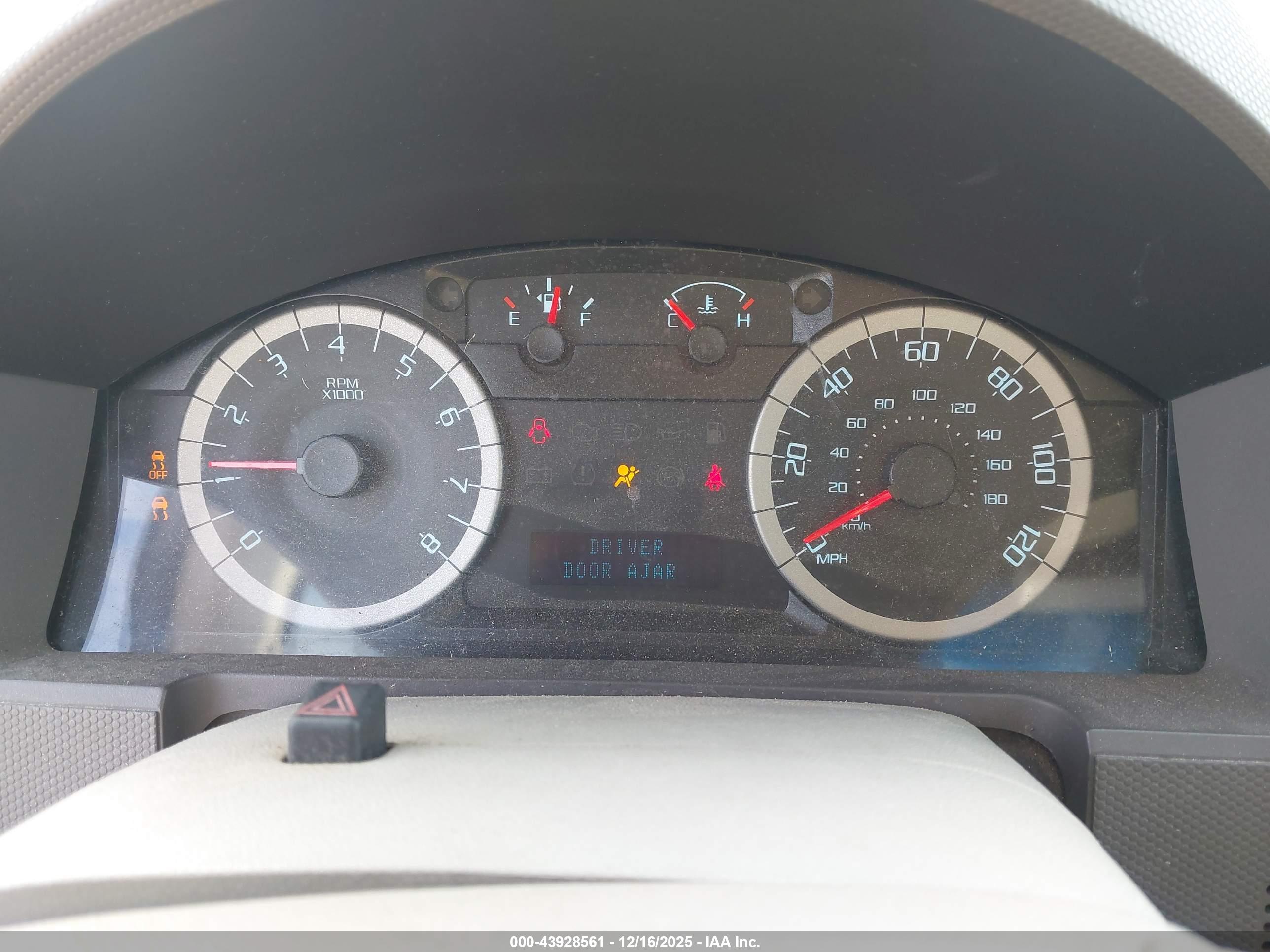 FORD ESCAPE image 7