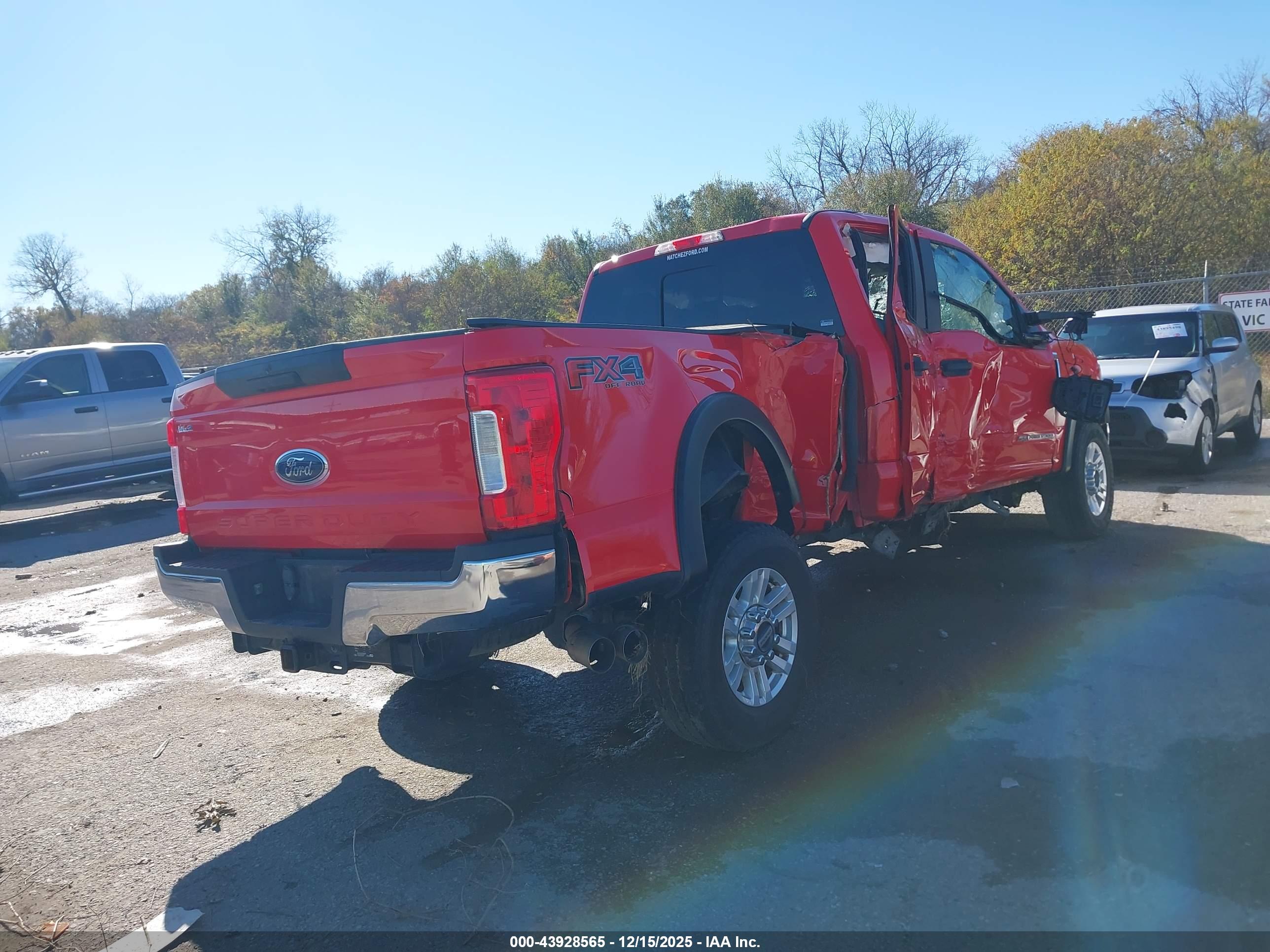 FORD F-250 image 4