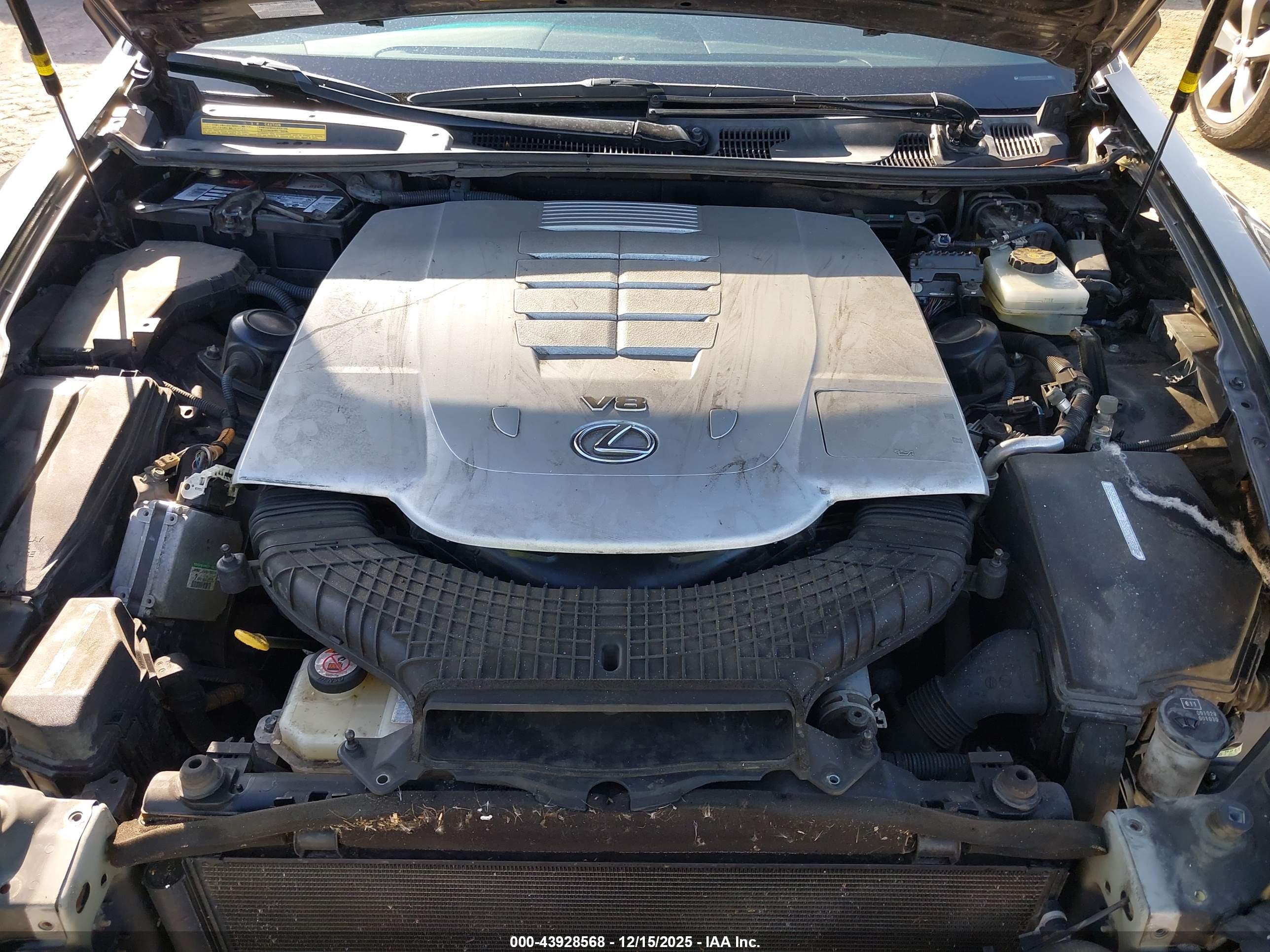 LEXUS LS image 10
