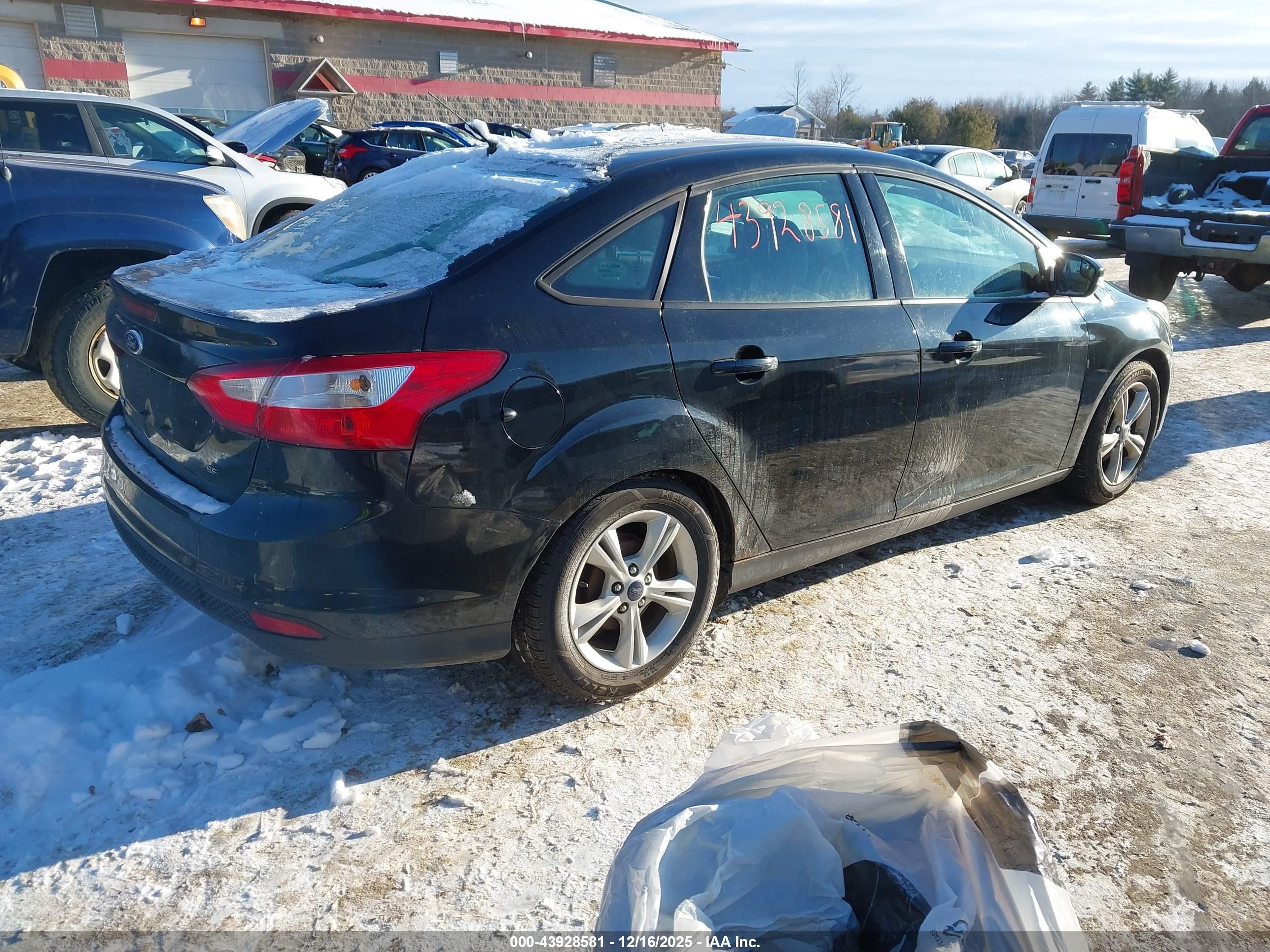 FORD FOCUS image 4