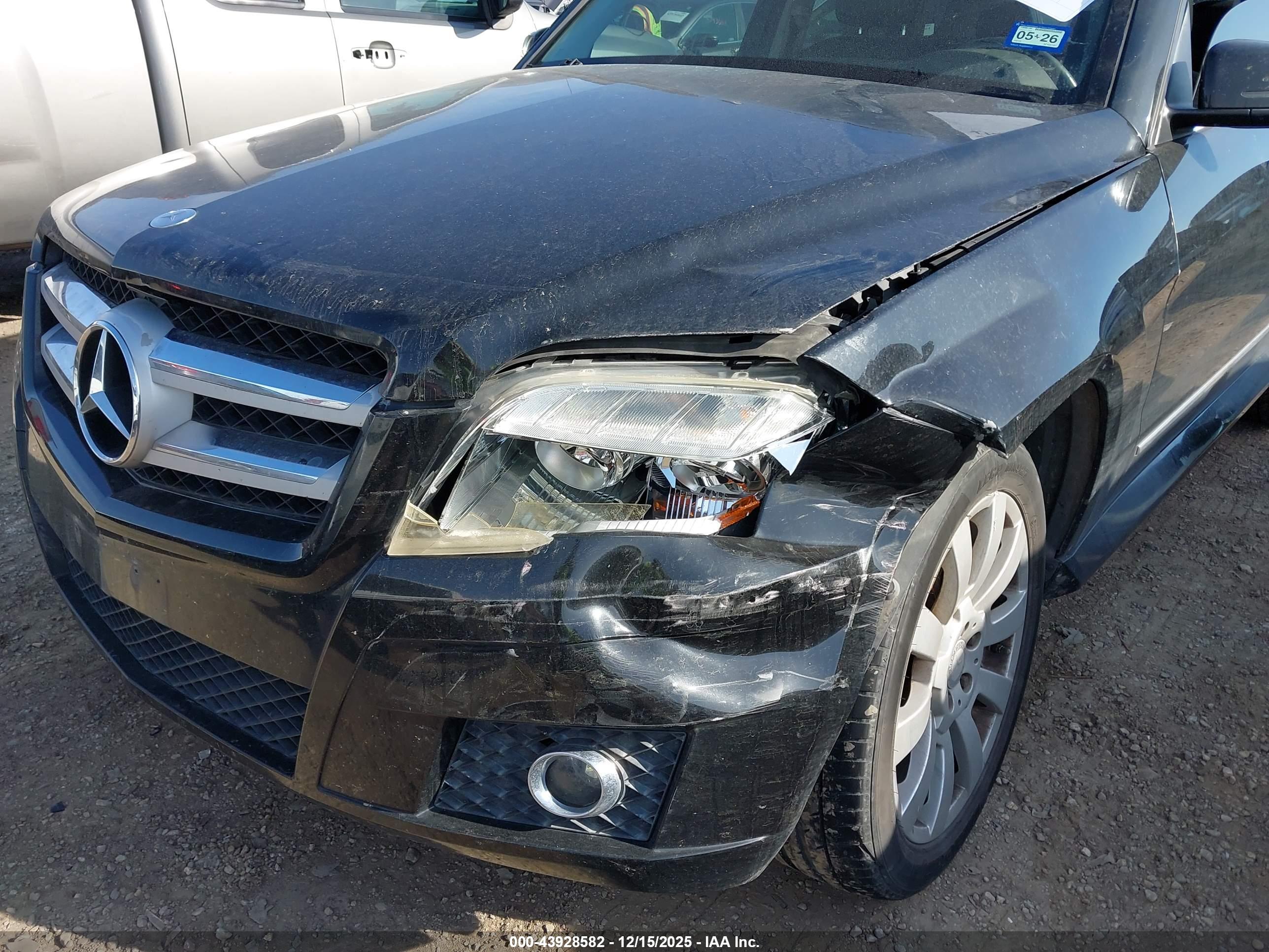 MERCEDES-BENZ GLK image 6