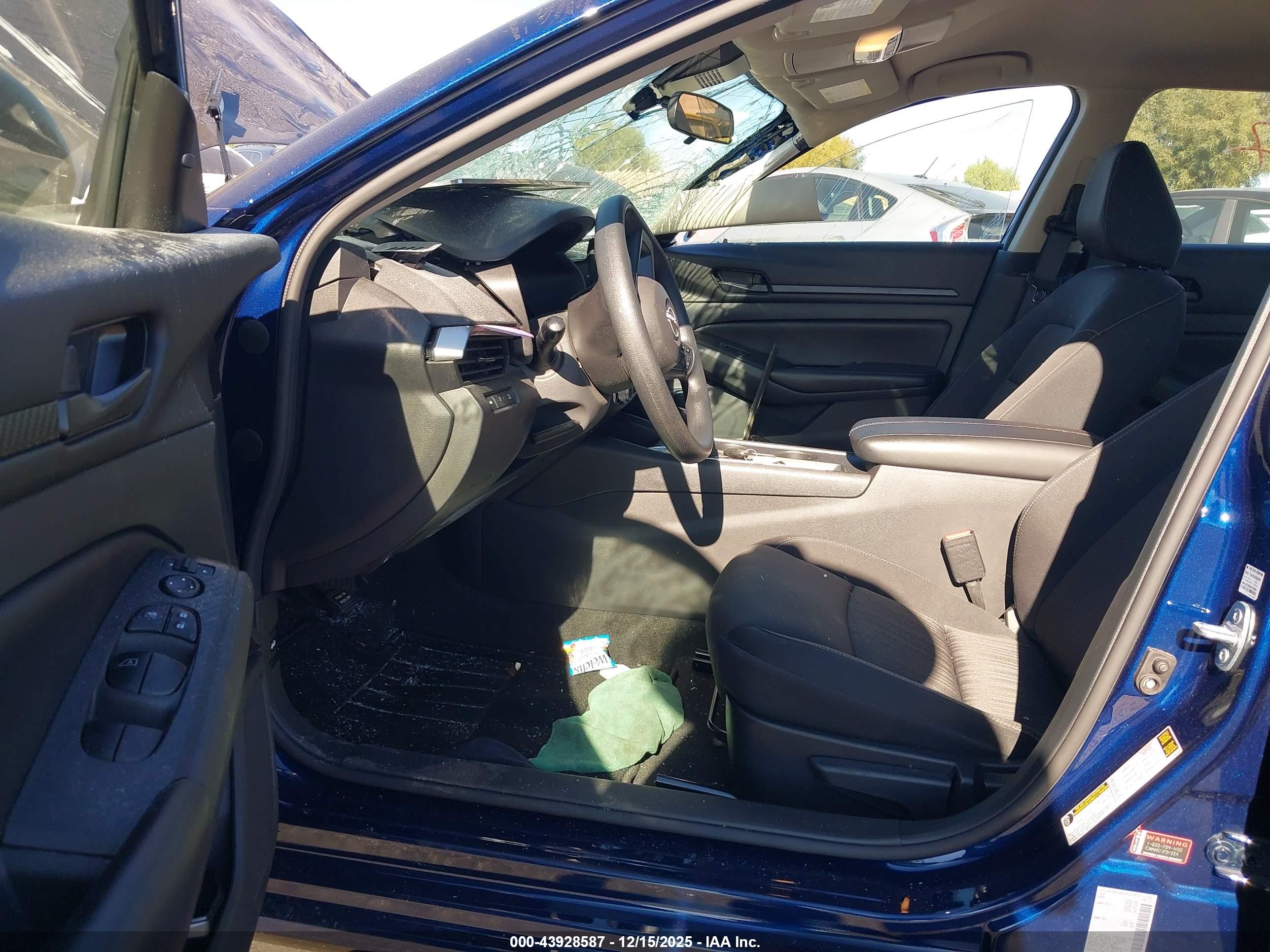 NISSAN ALTIMA image 5