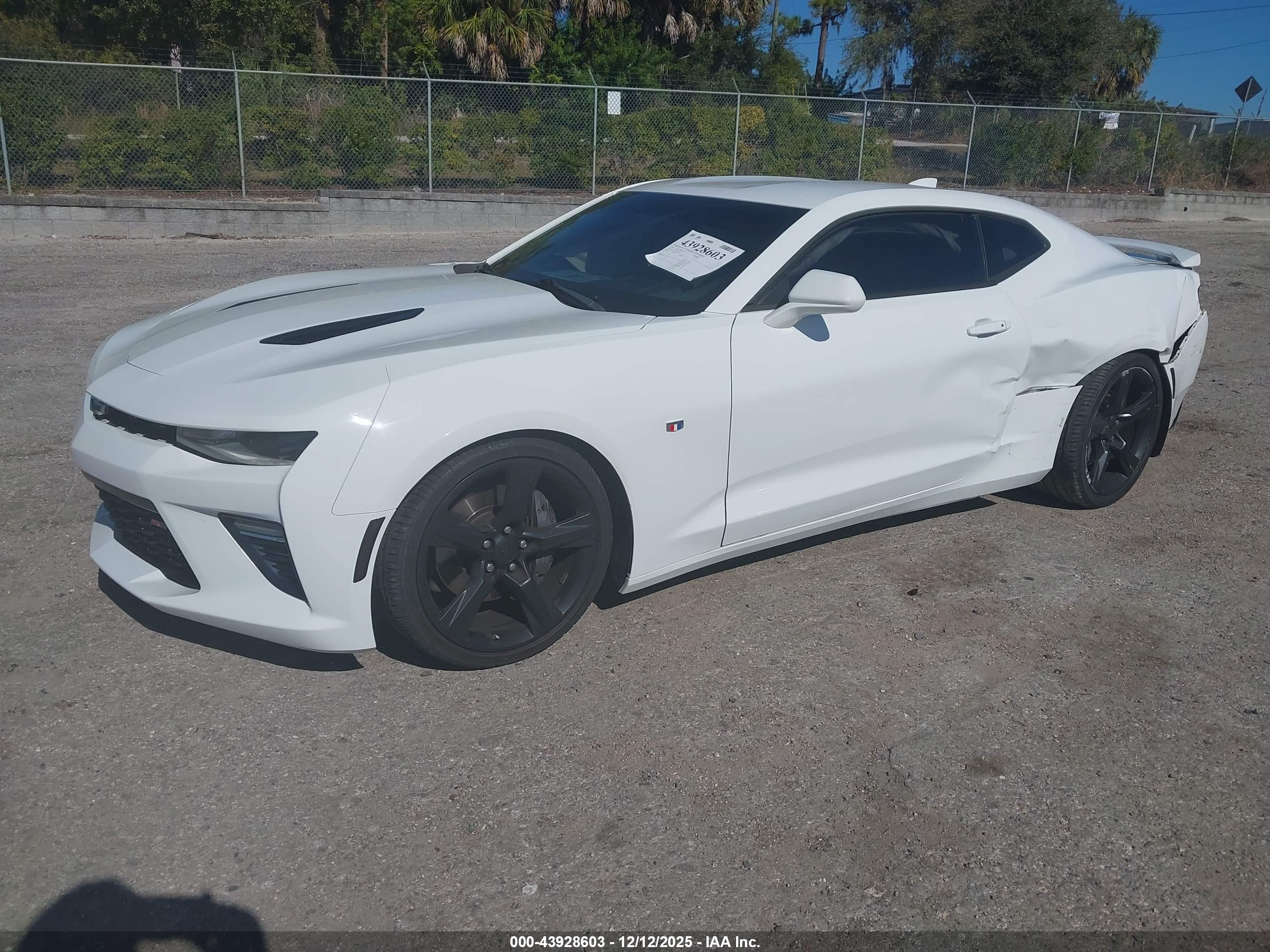 CHEVROLET CAMARO image 2
