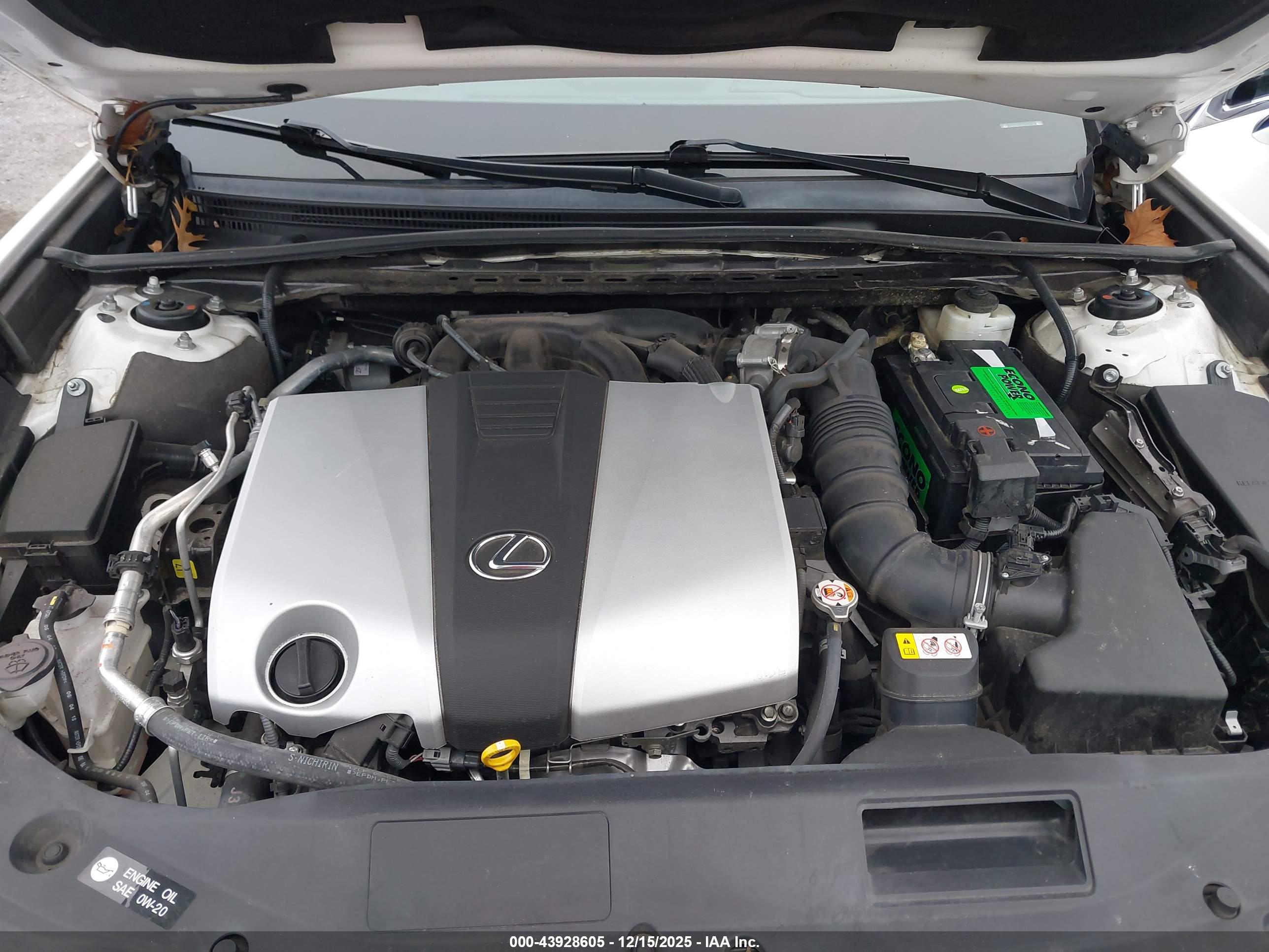 LEXUS ES image 10