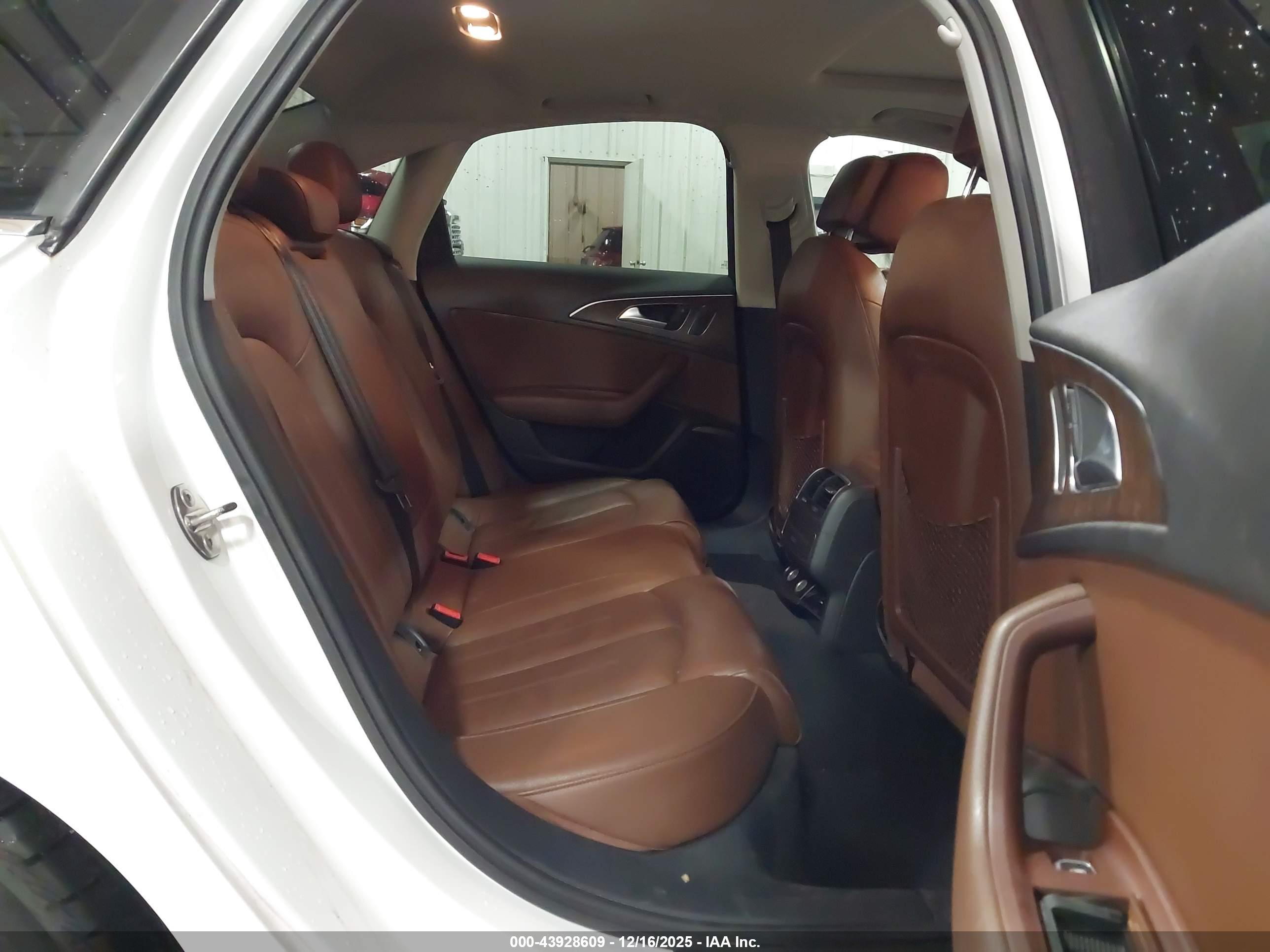 AUDI A6 image 8