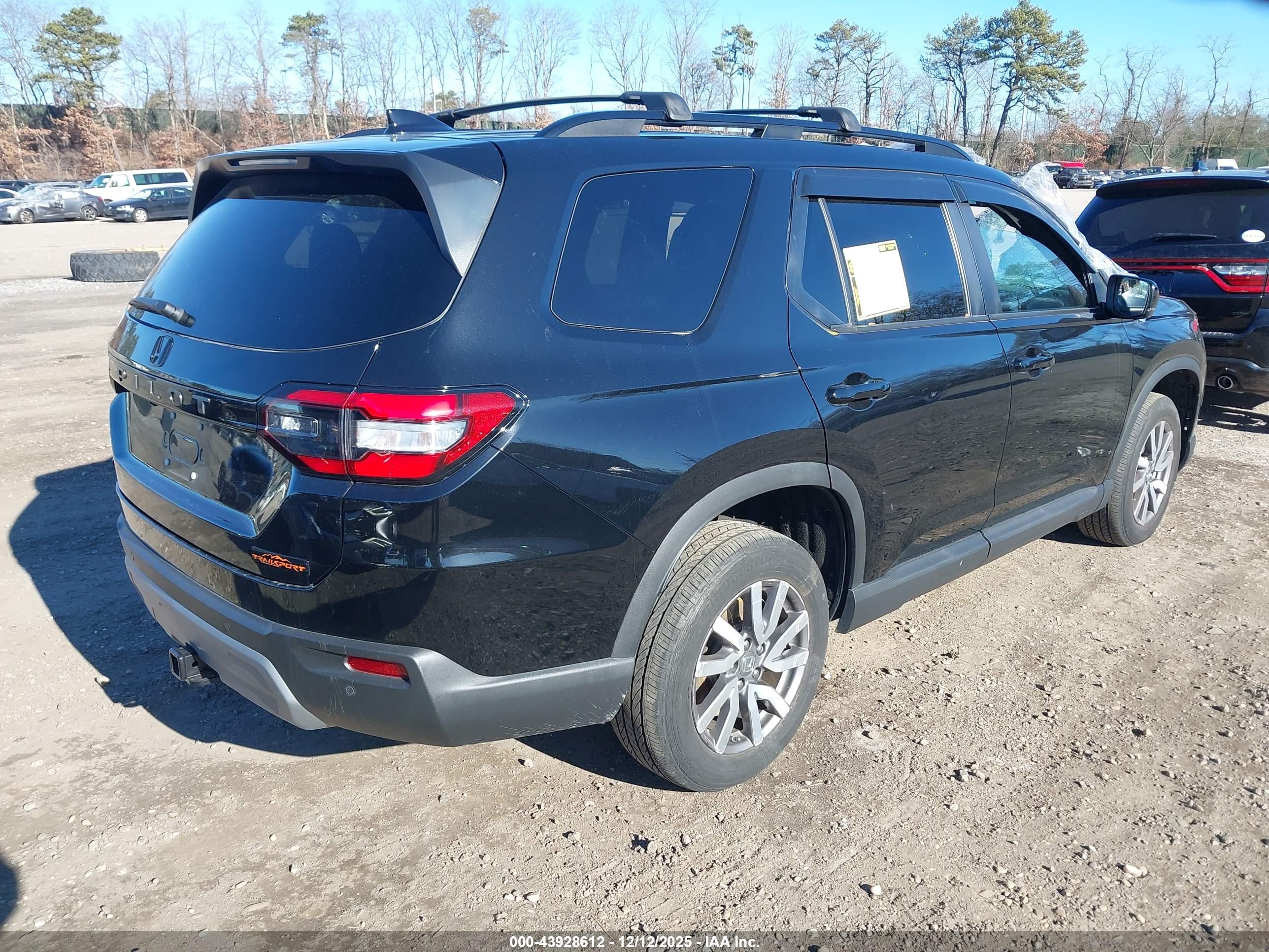 HONDA PILOT image 4