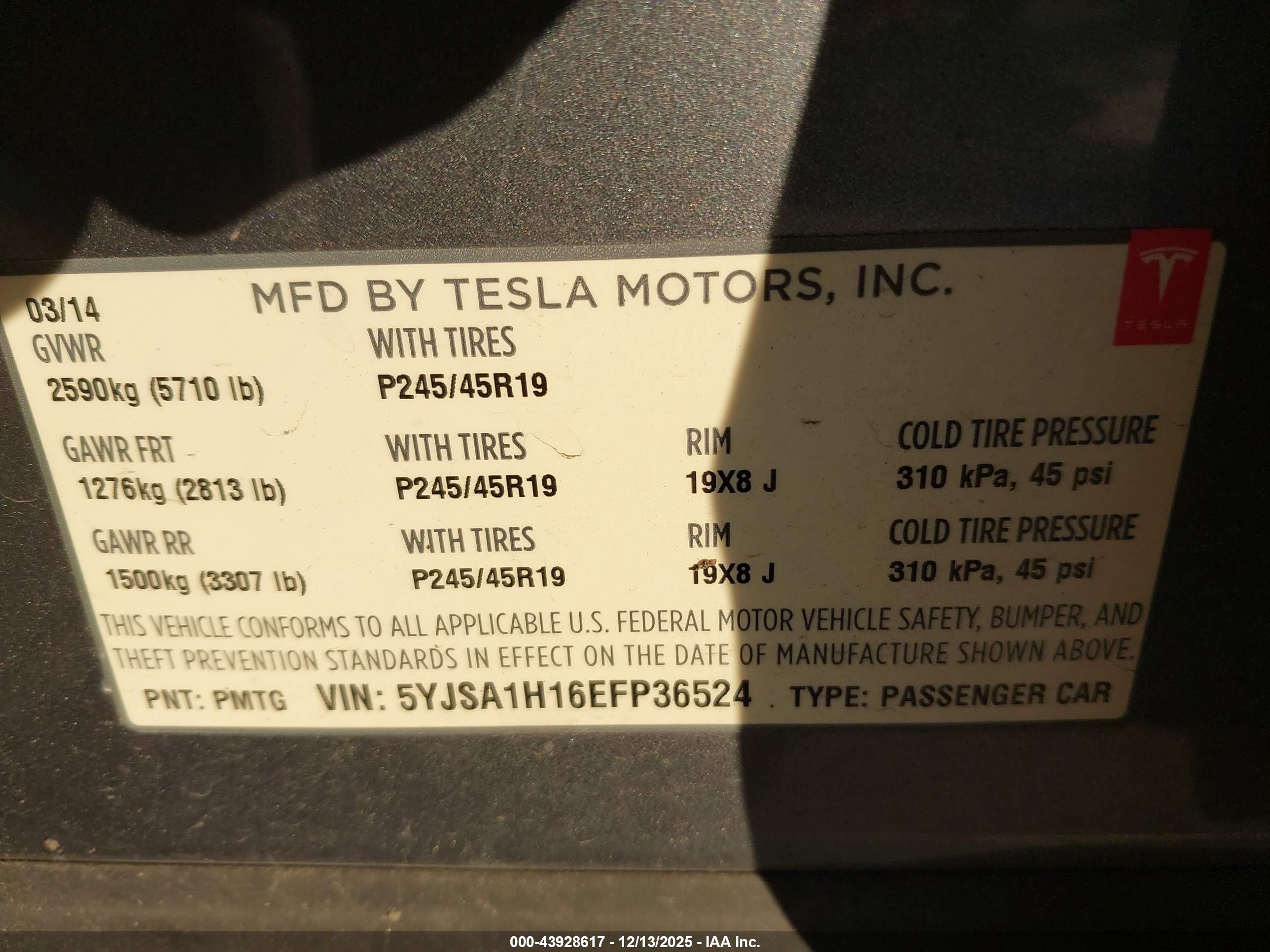 TESLA MODEL image 9
