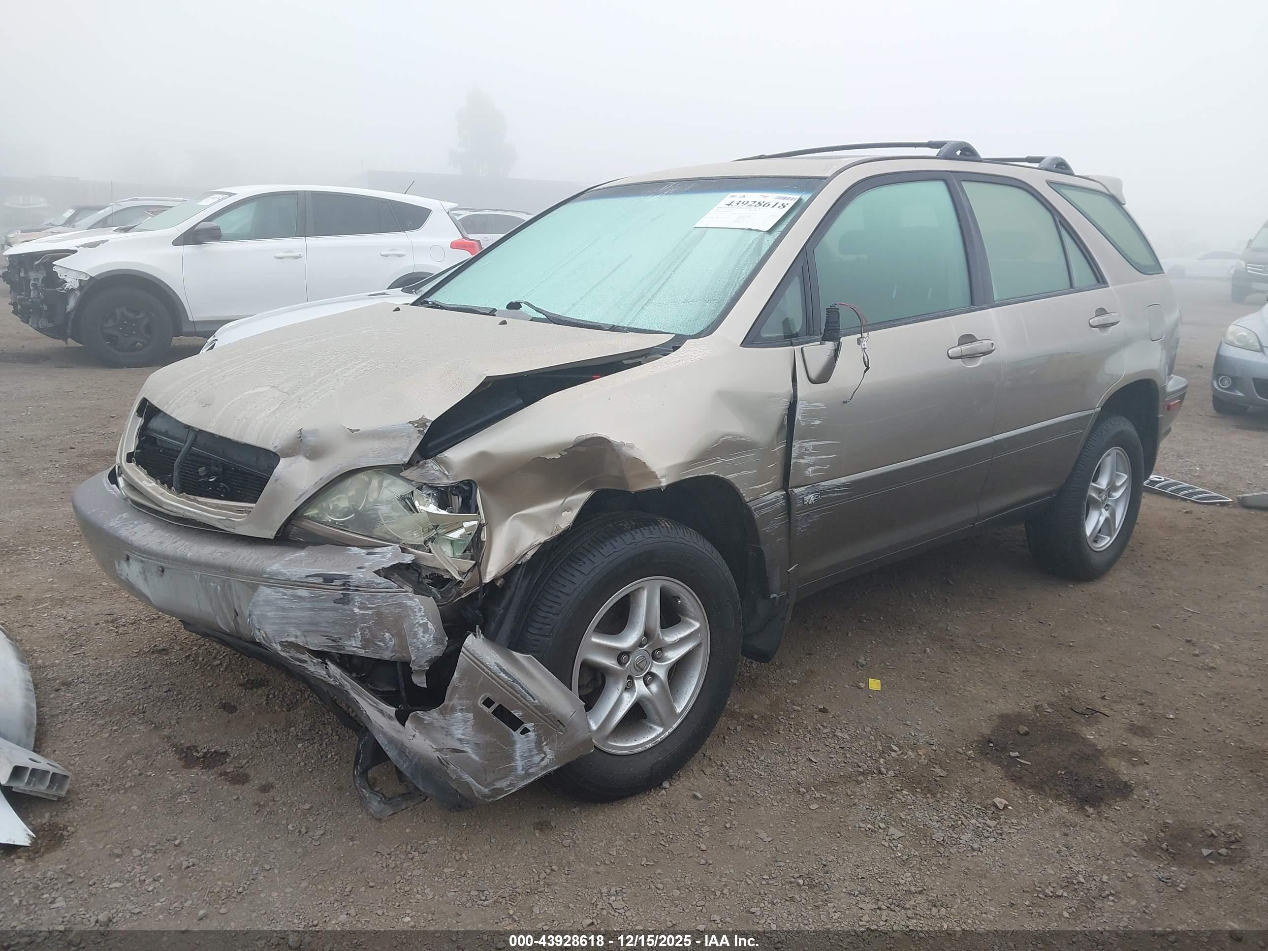LEXUS RX image 2