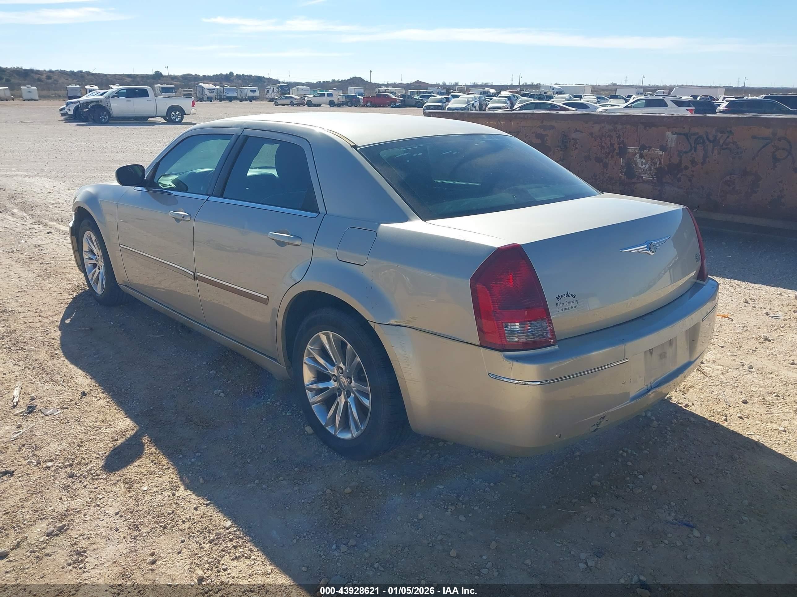 CHRYSLER 300 image 3