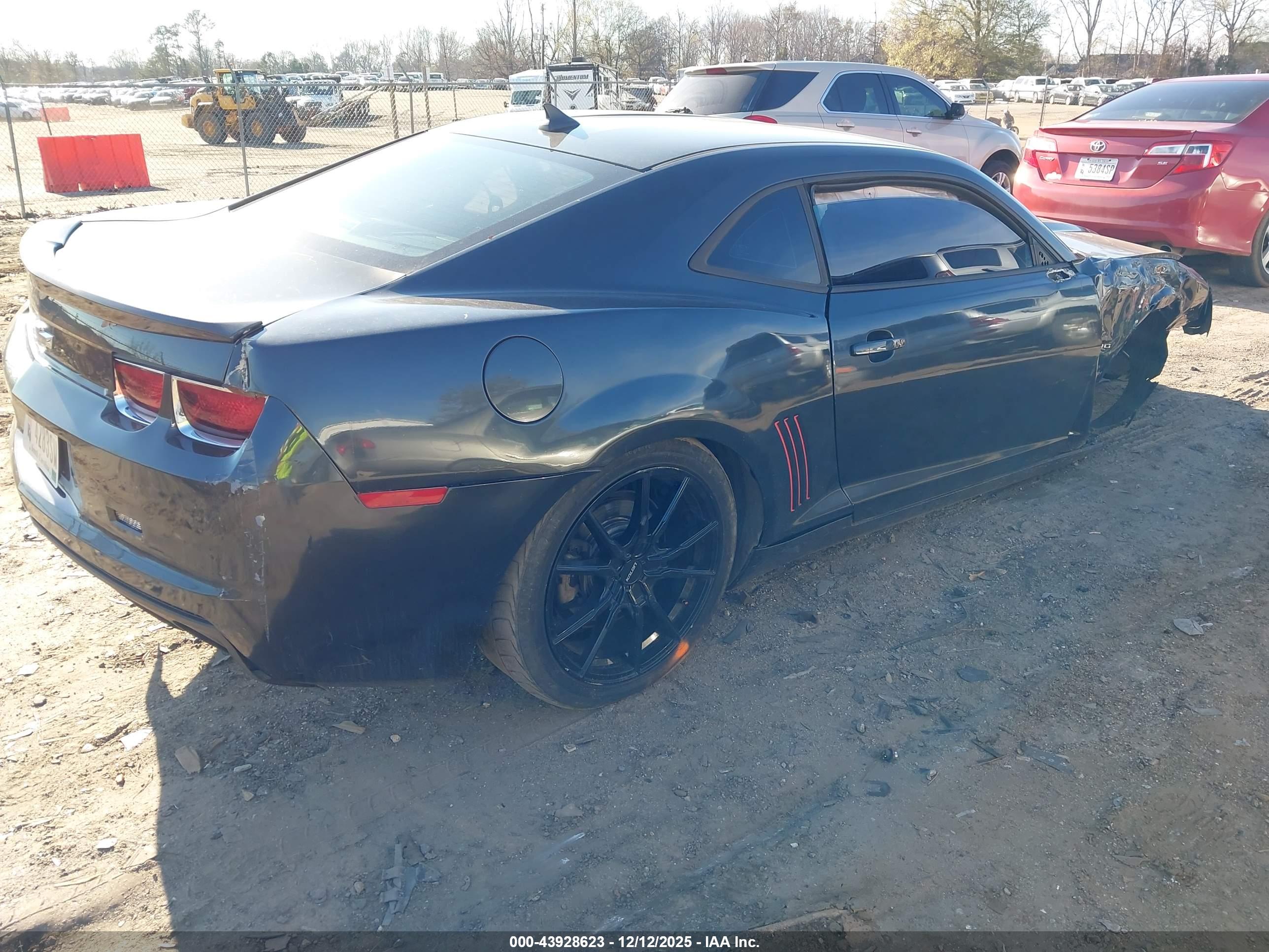CHEVROLET CAMARO image 4