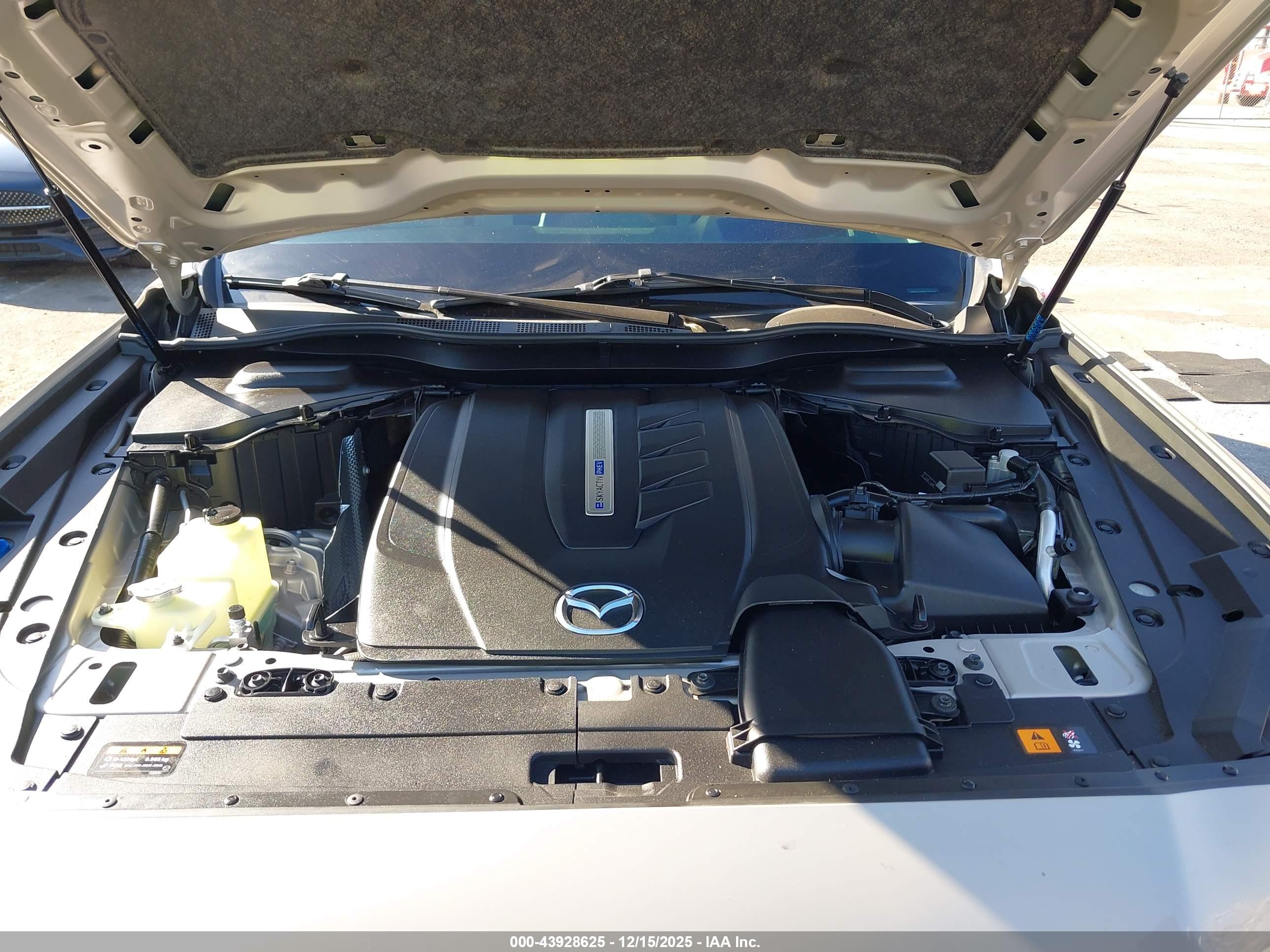 MAZDA CX-90 image 10