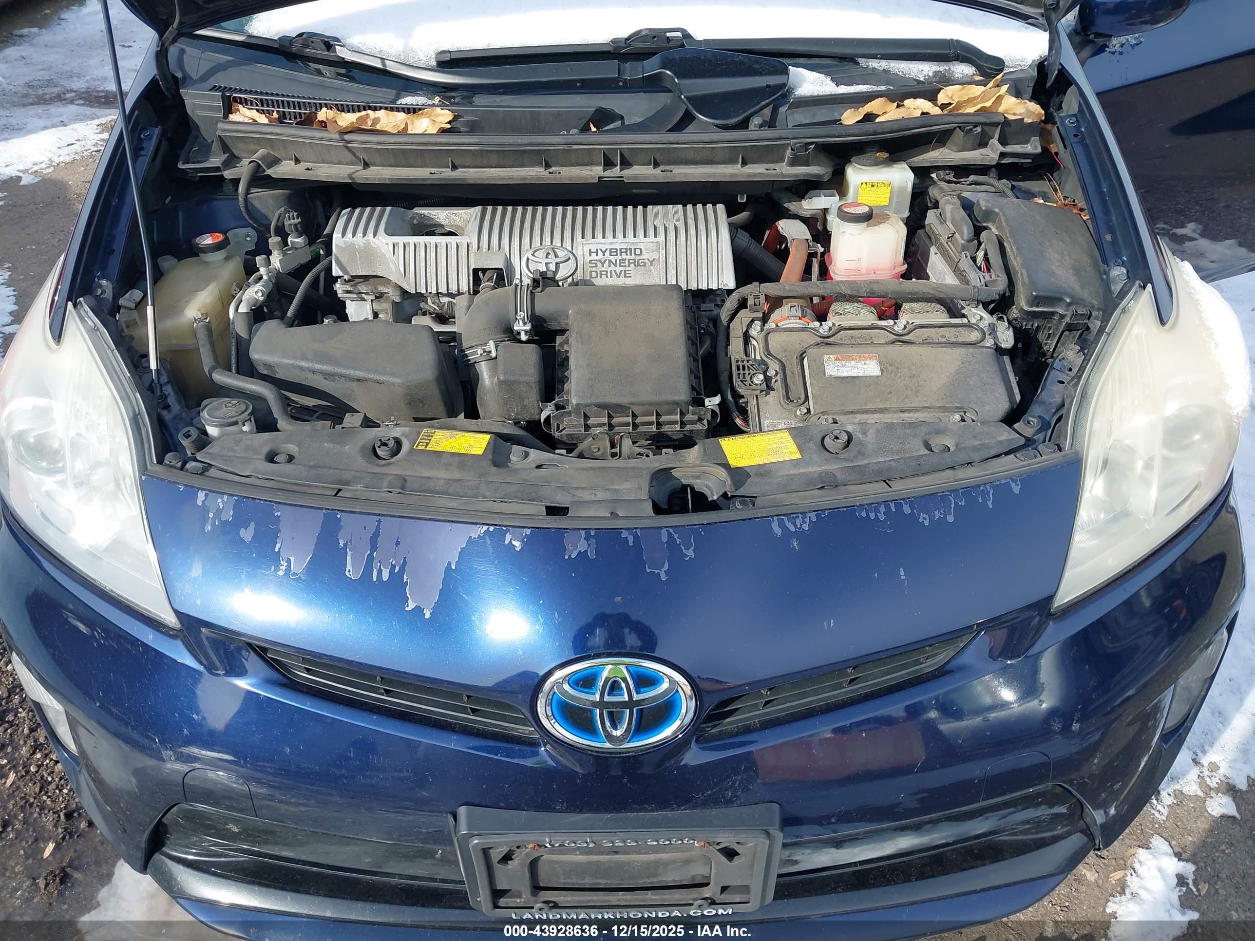 TOYOTA PRIUS image 10