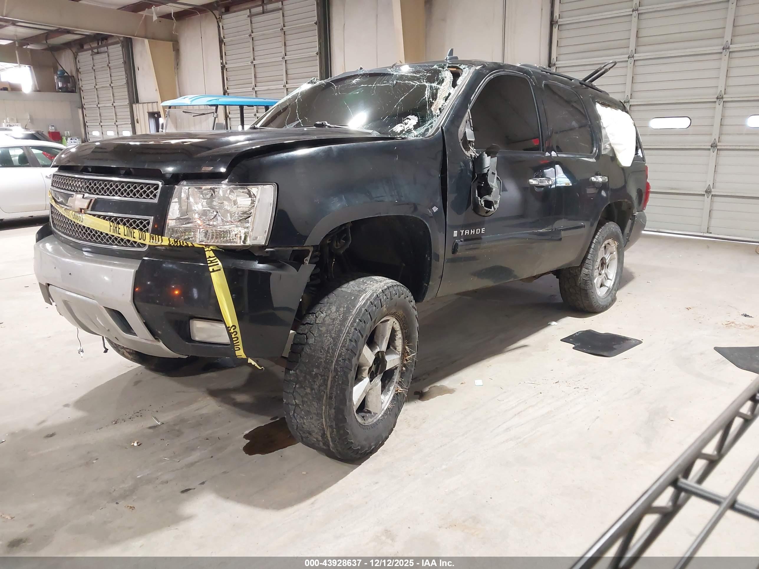 CHEVROLET TAHOE image 2