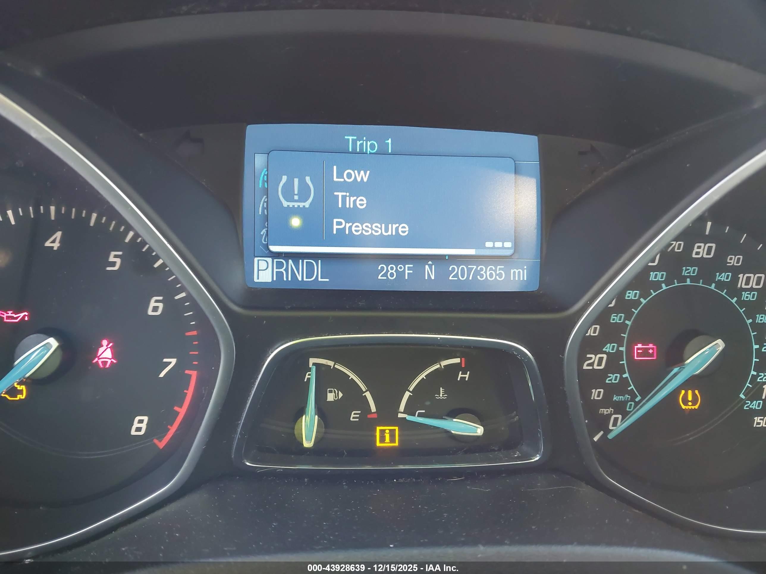 FORD FOCUS image 7