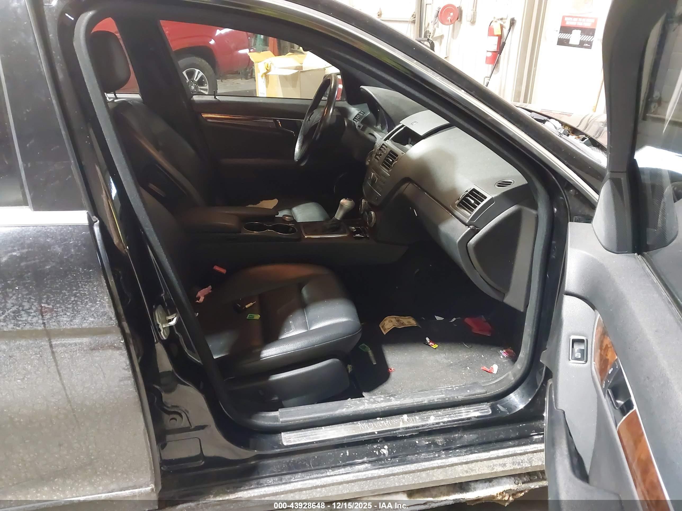MERCEDES-BENZ C image 5