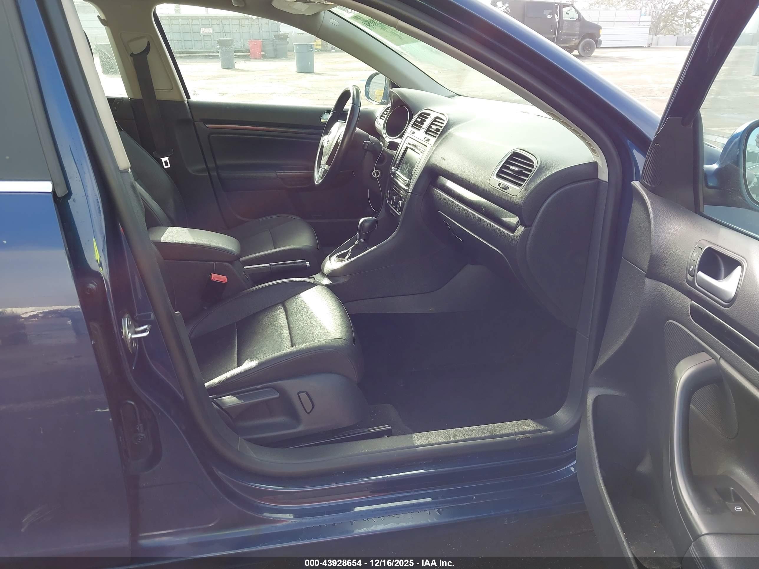 VOLKSWAGEN JETTA image 5