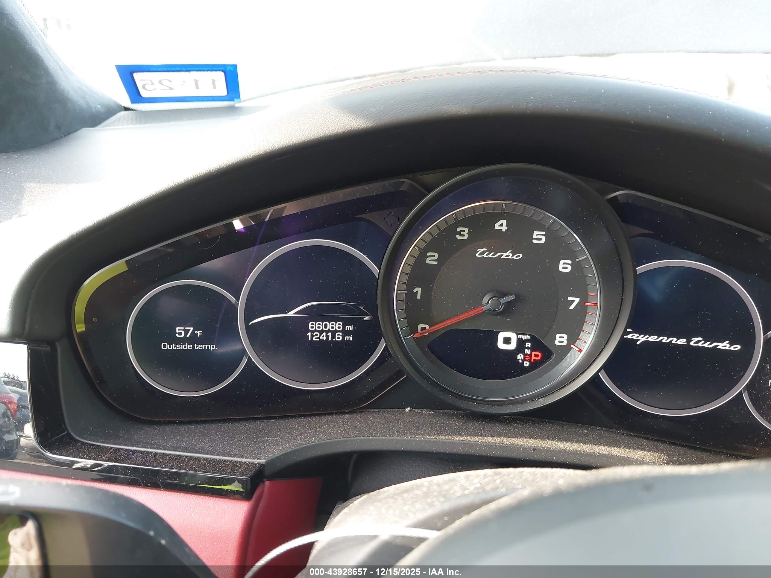 PORSCHE CAYENNE image 7