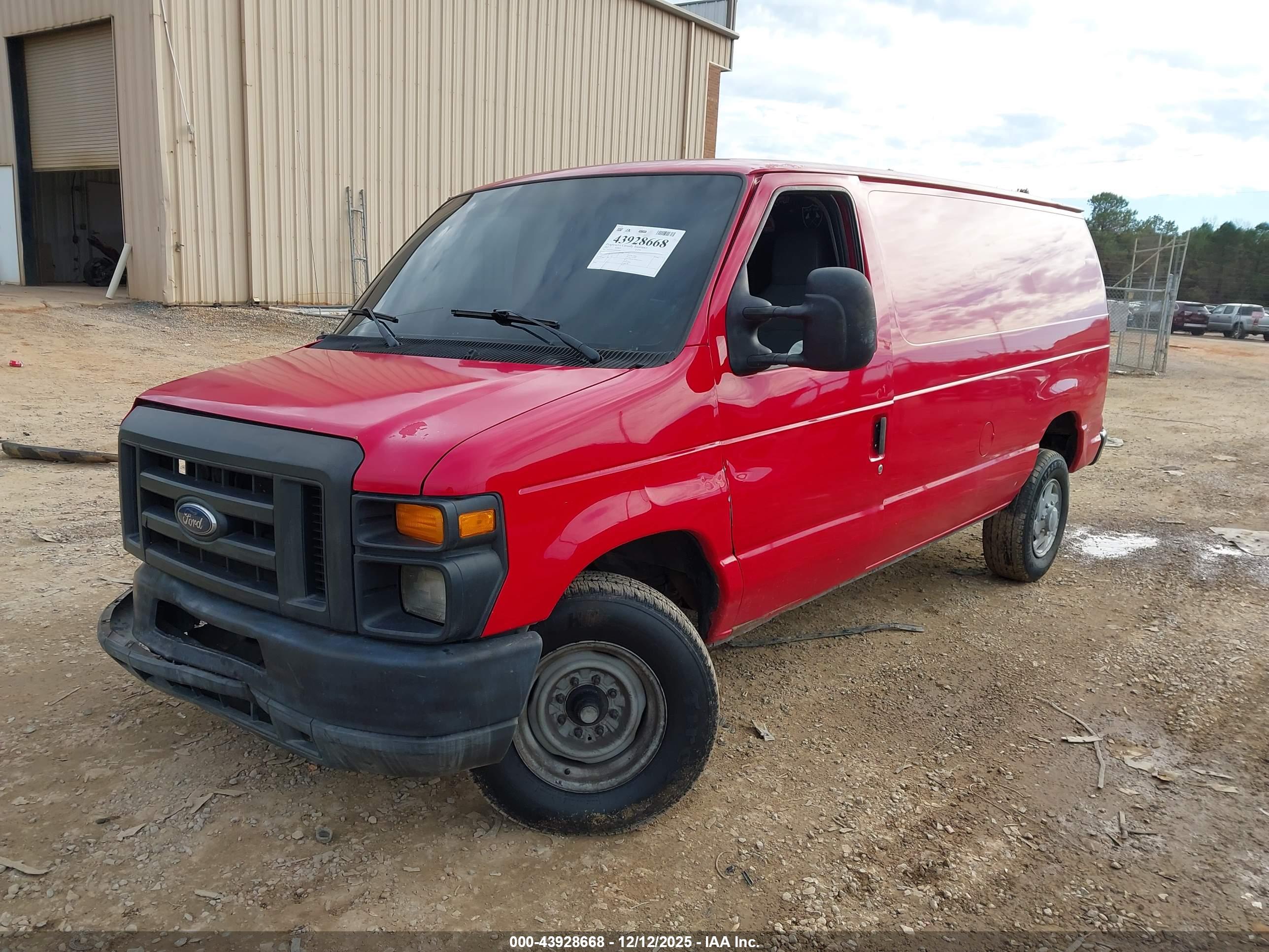 FORD E-250 image 2