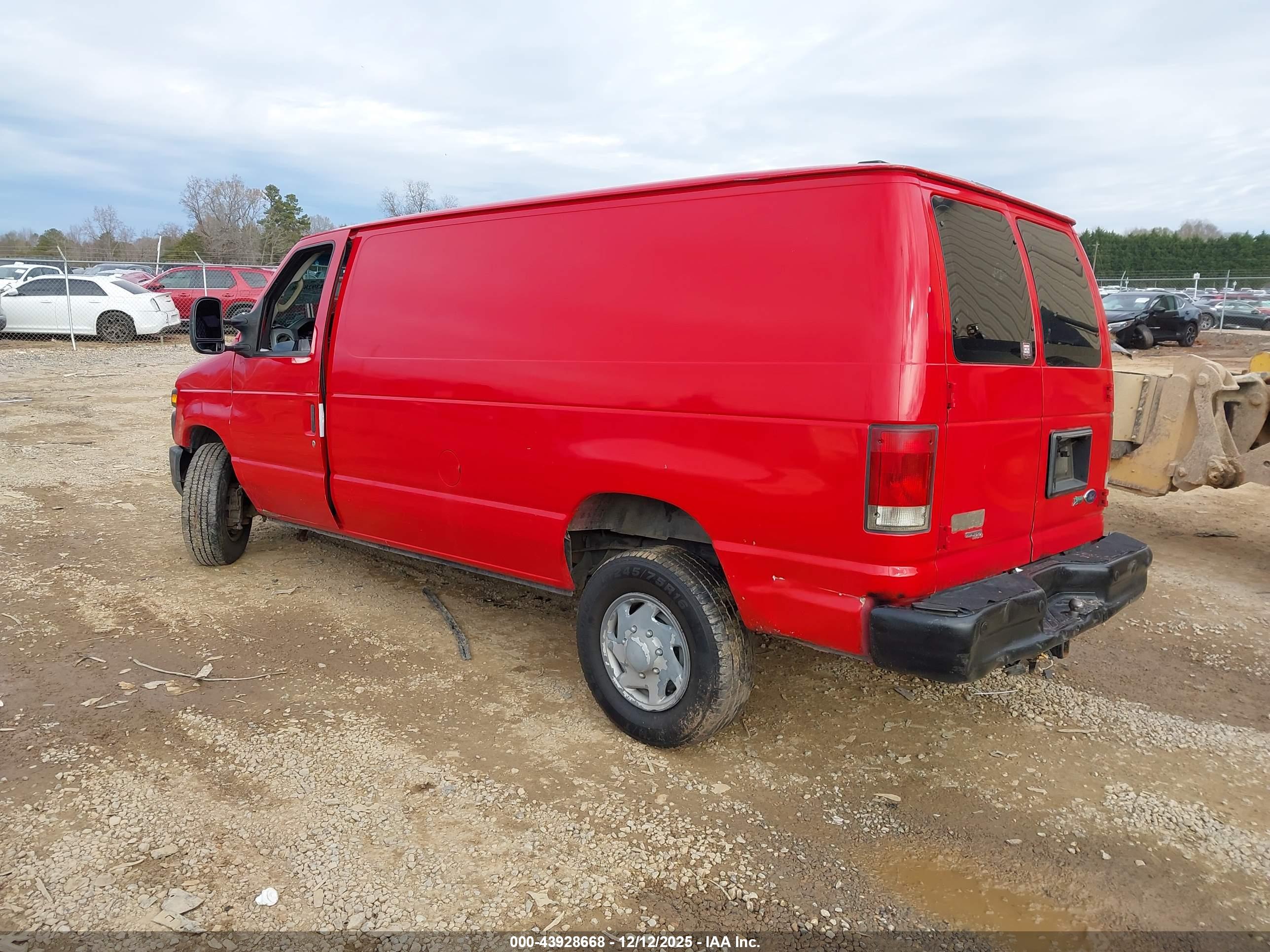 FORD E-250 image 3