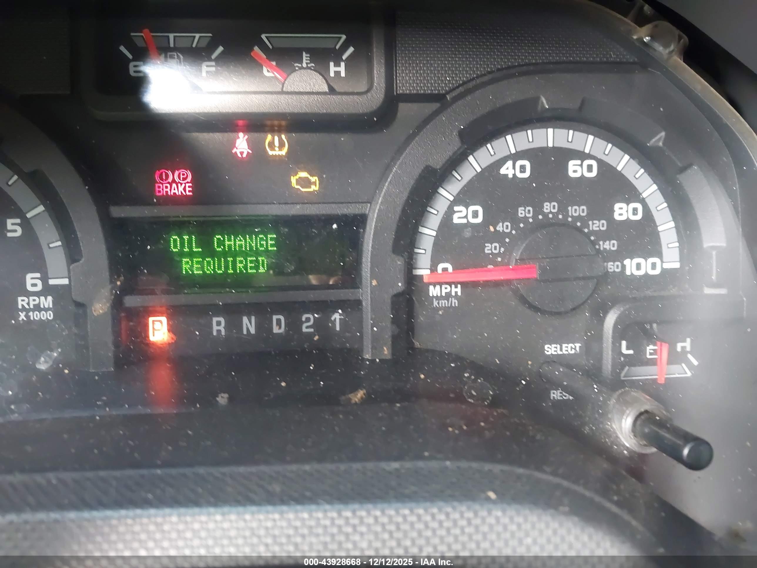 FORD E-250 image 7