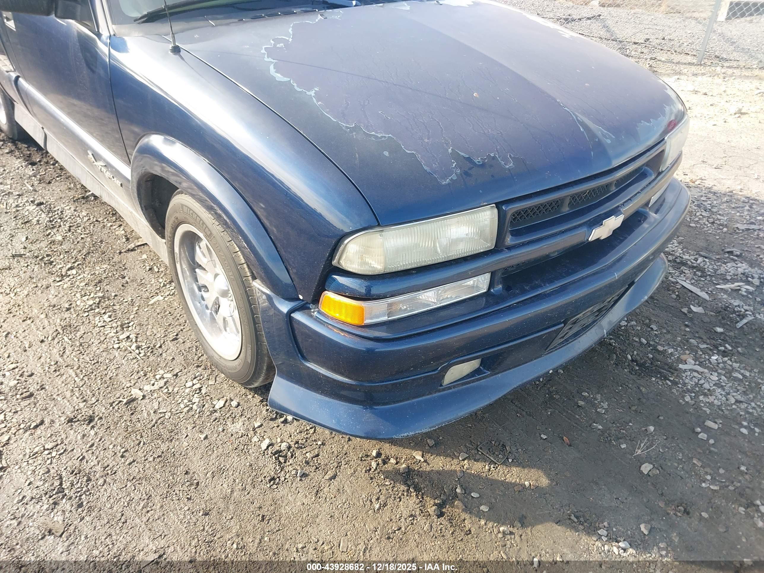 CHEVROLET S-10 image 6