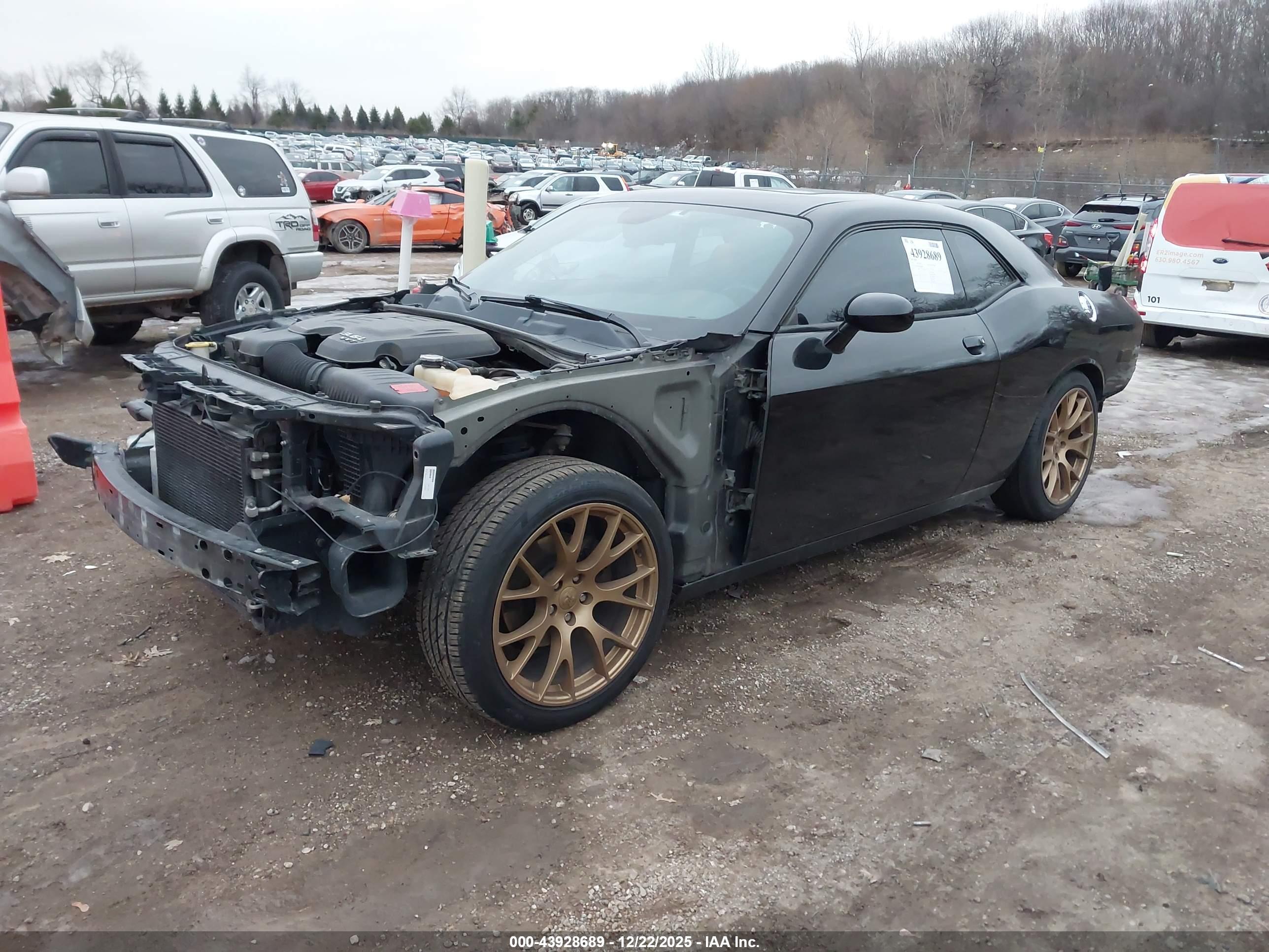 DODGE CHALLENGER image 2