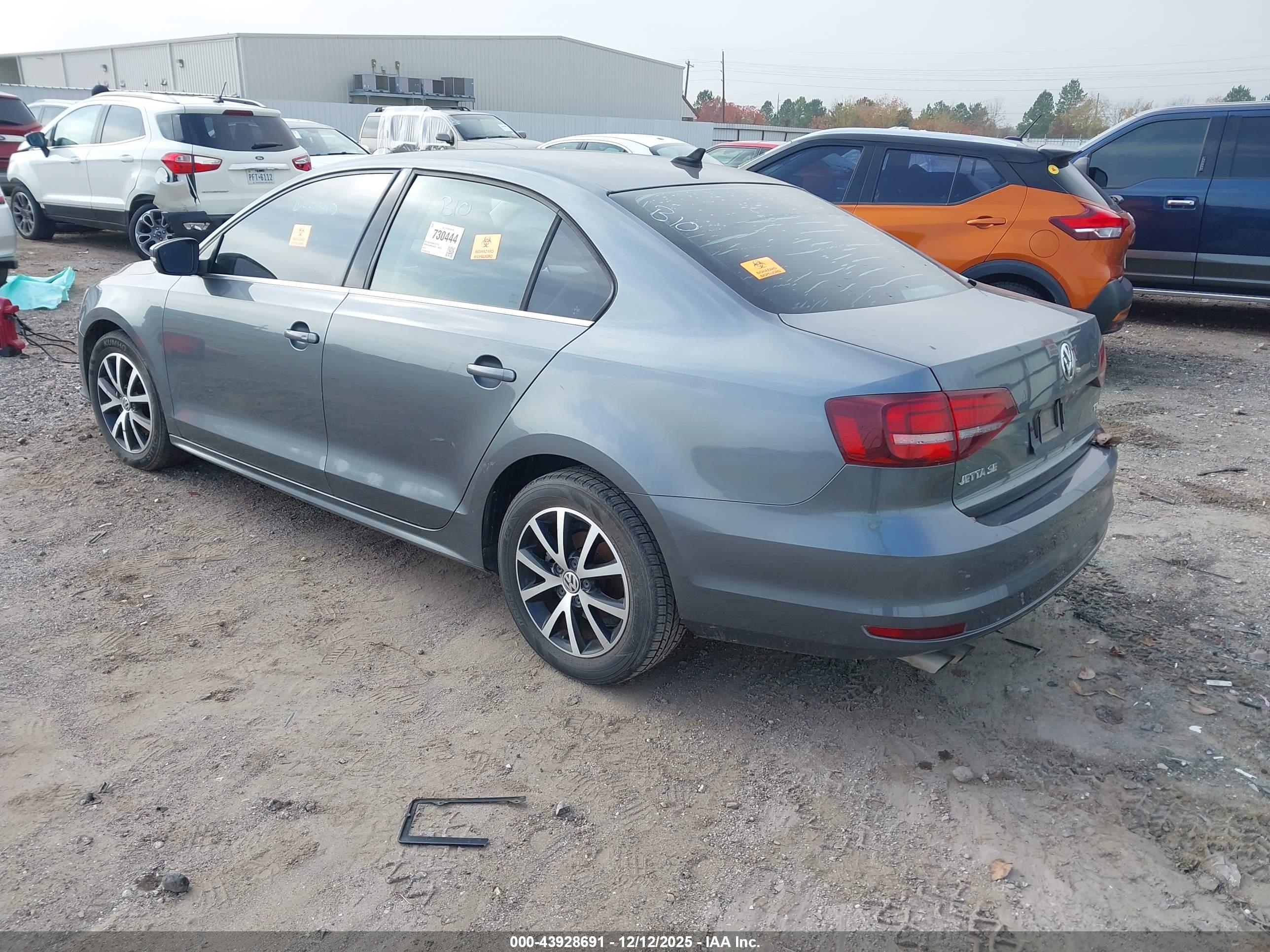 VOLKSWAGEN JETTA image 3
