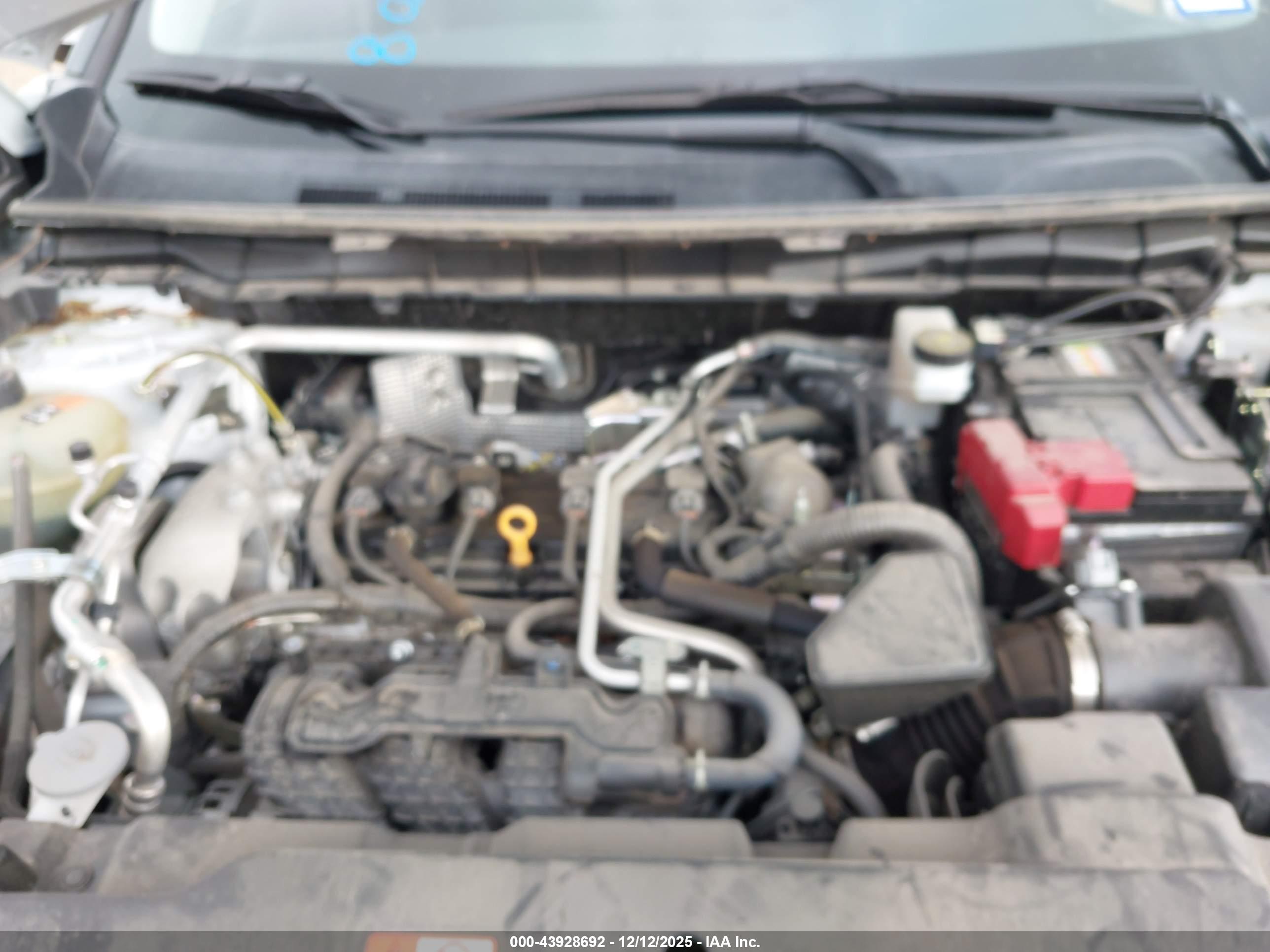 MITSUBISHI OUTLANDER image 10