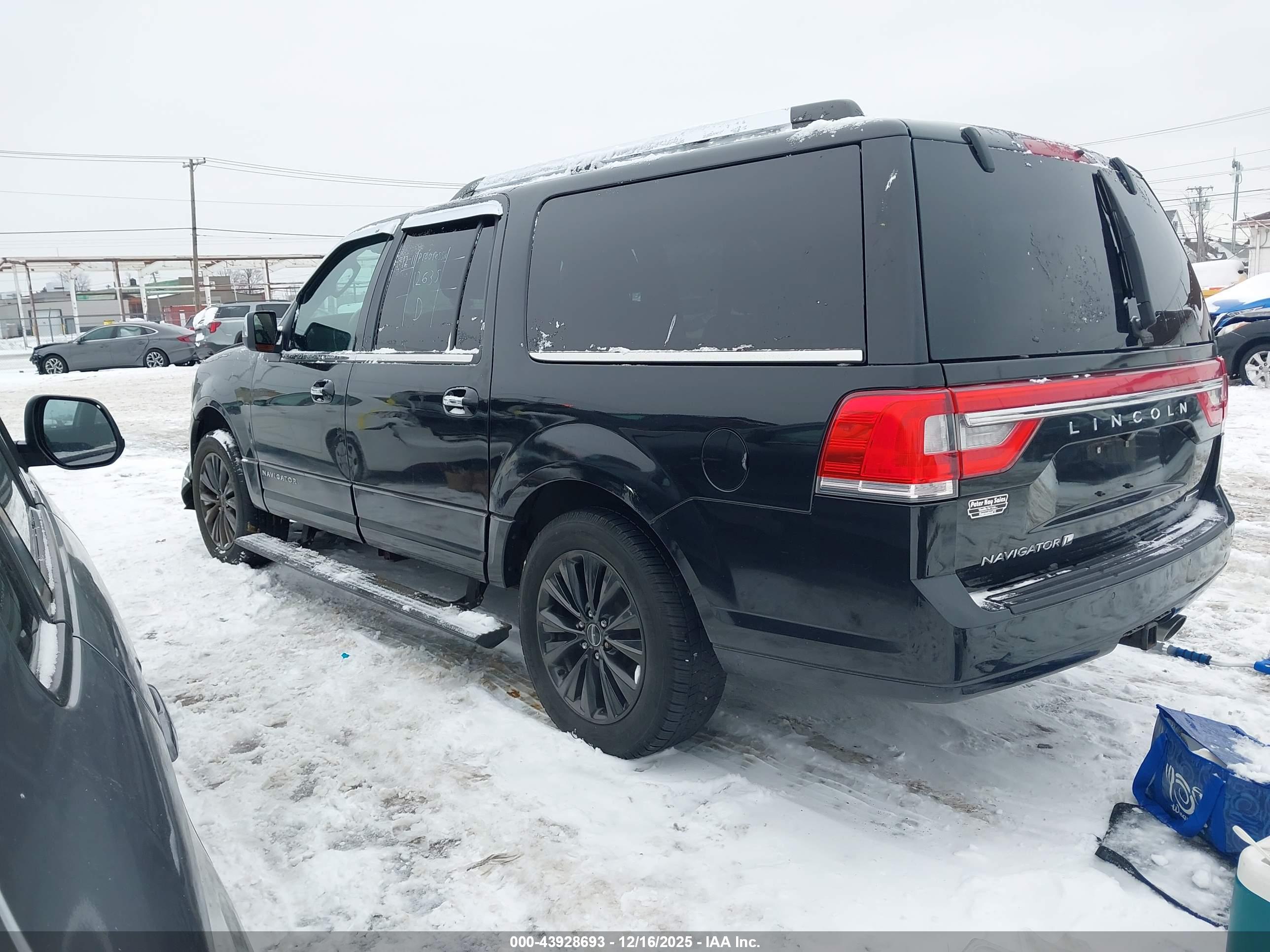 LINCOLN NAVIGATOR image 3