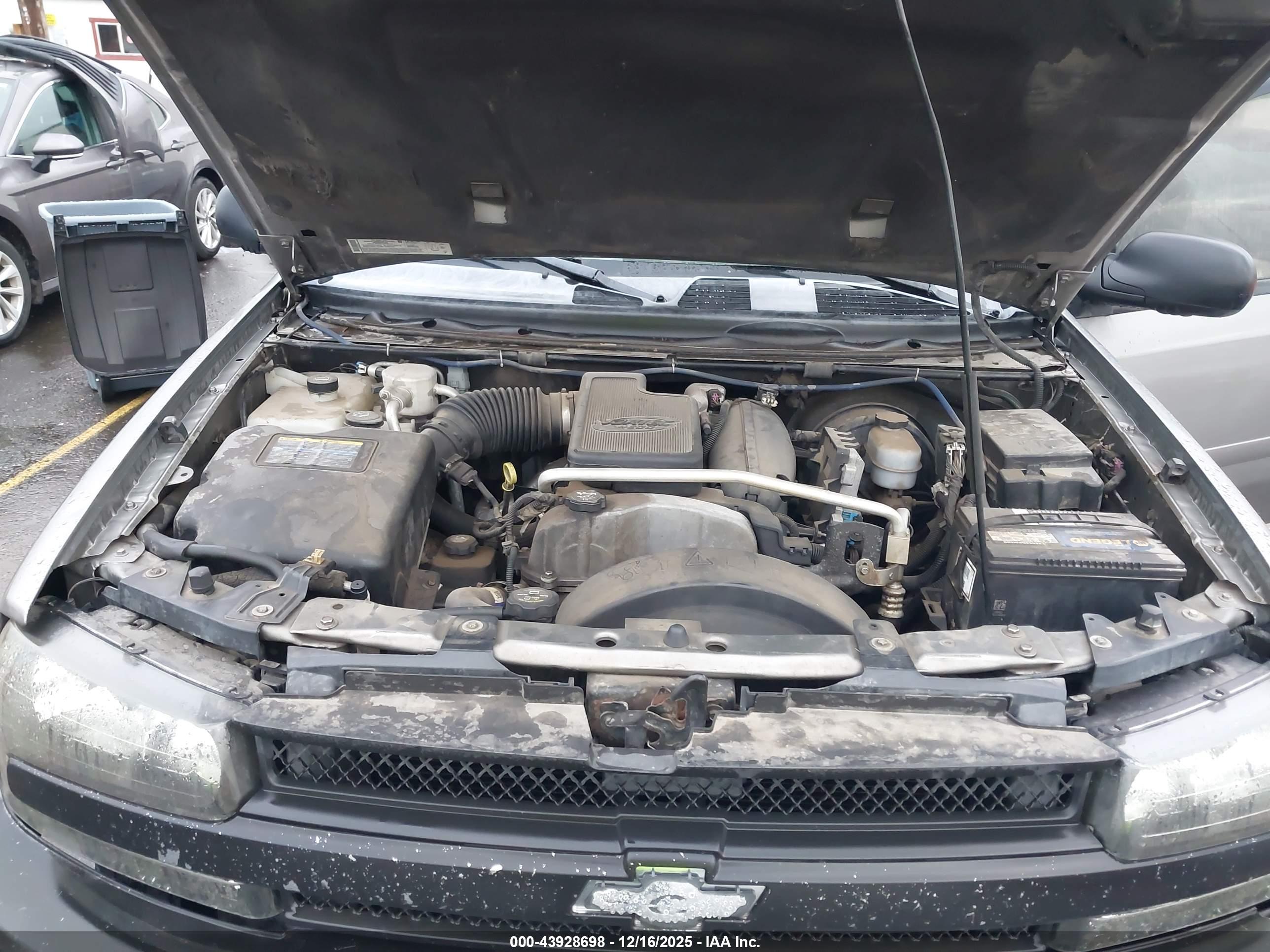 CHEVROLET TRAILBLAZER image 10