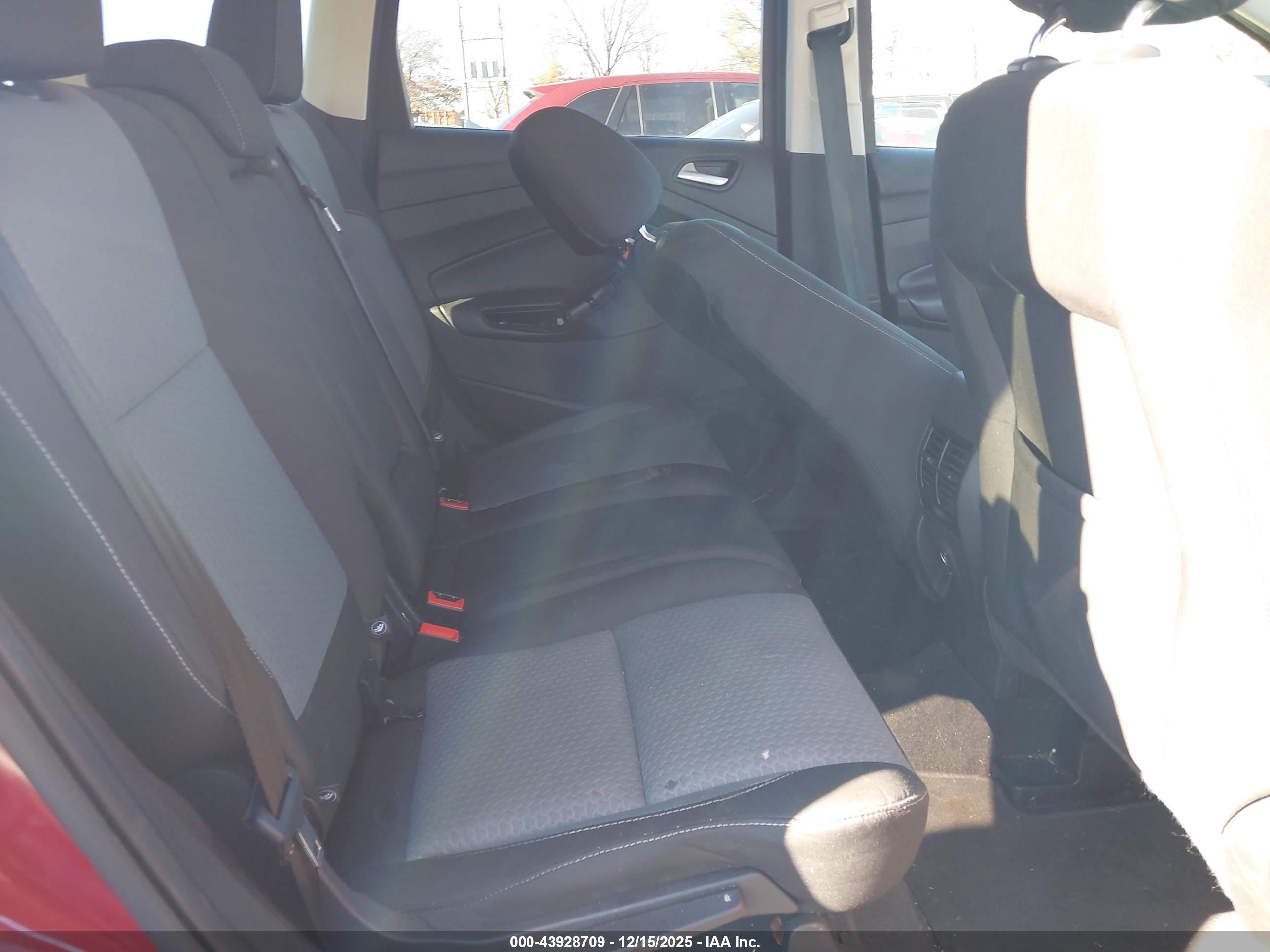 FORD ESCAPE image 8