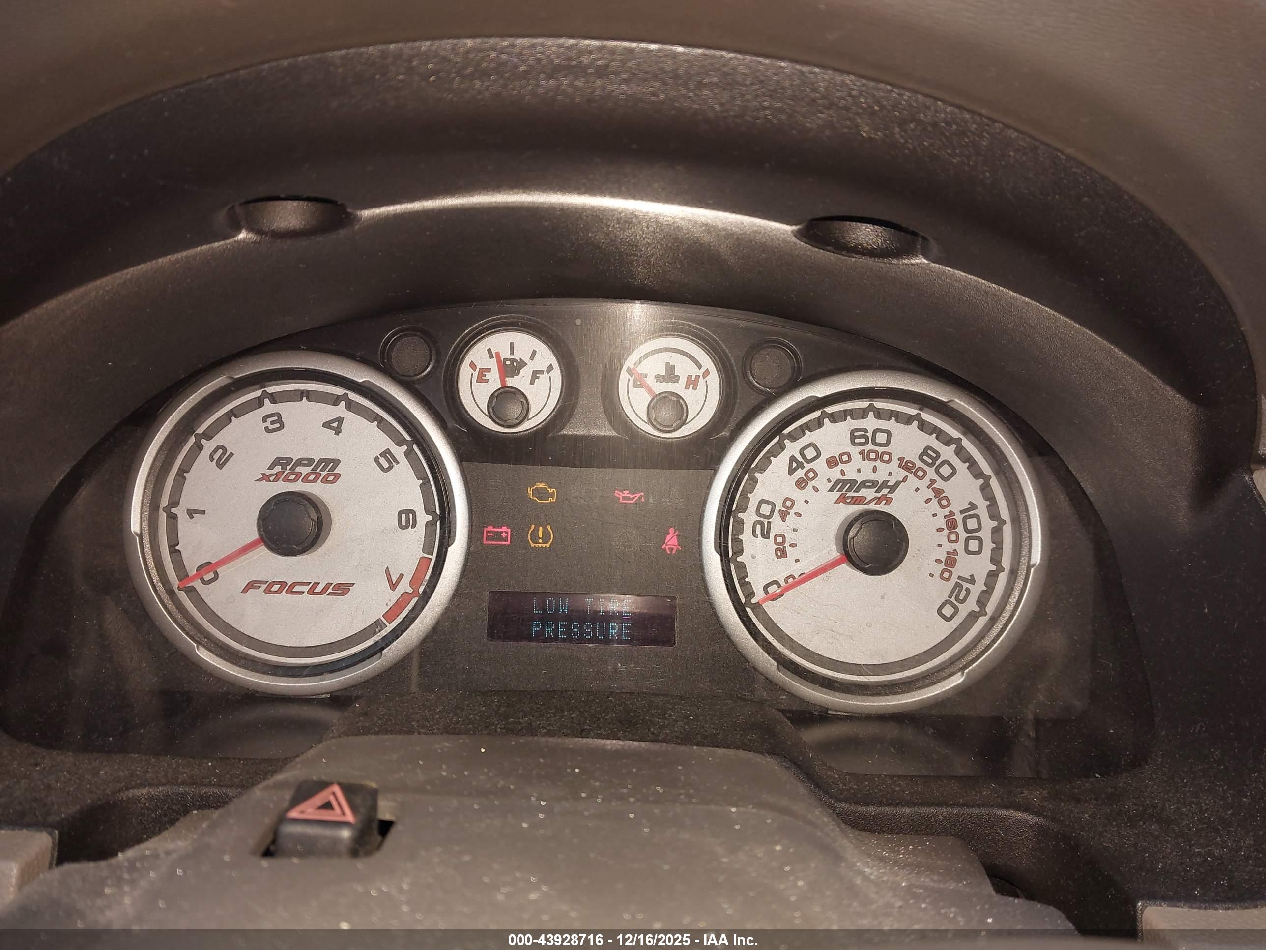 FORD FOCUS image 7